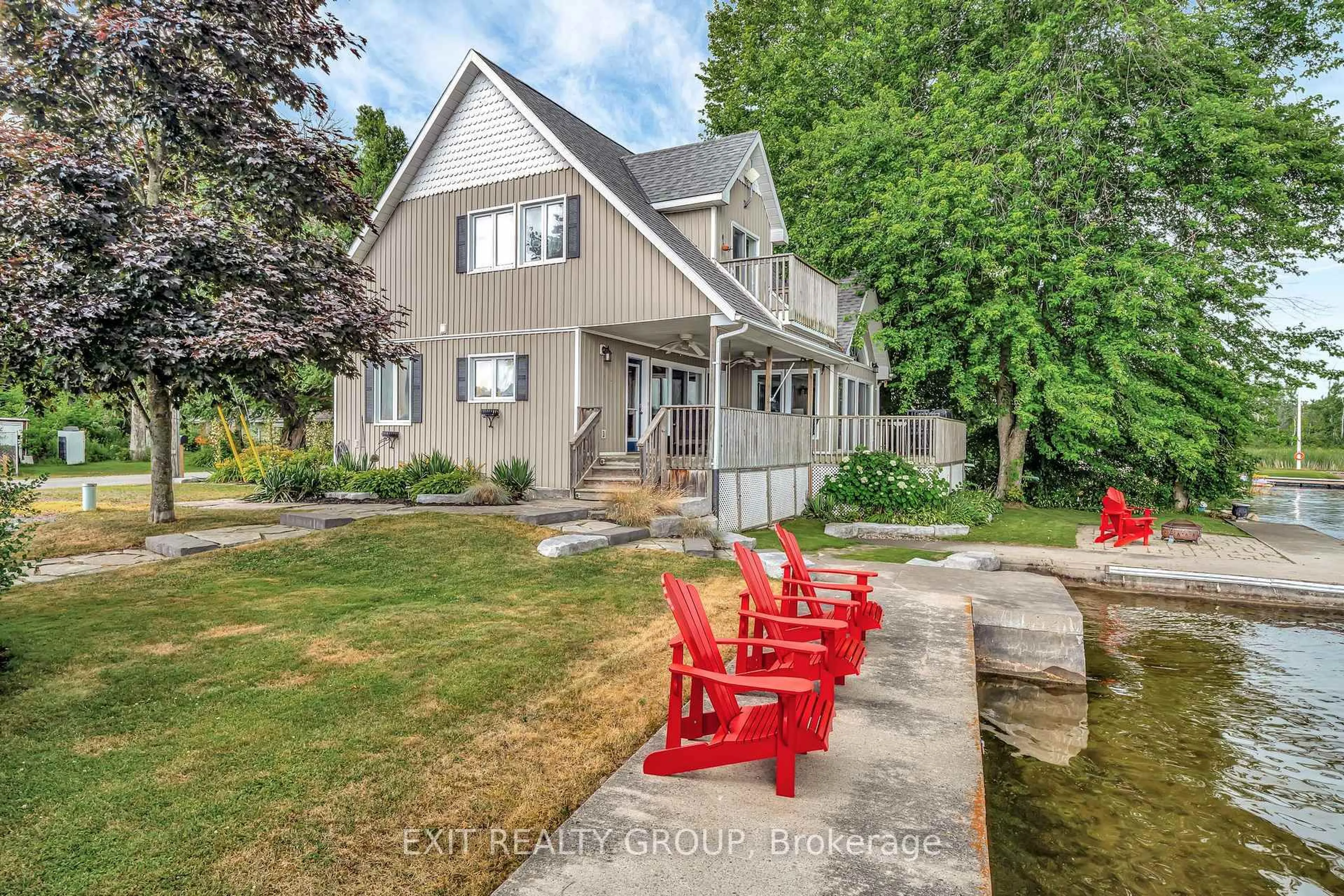 A pic from outside/outdoor area/front of a property/back of a property/a pic from drone, street for 8 Rose St, Hastings Ontario K0K 2C0