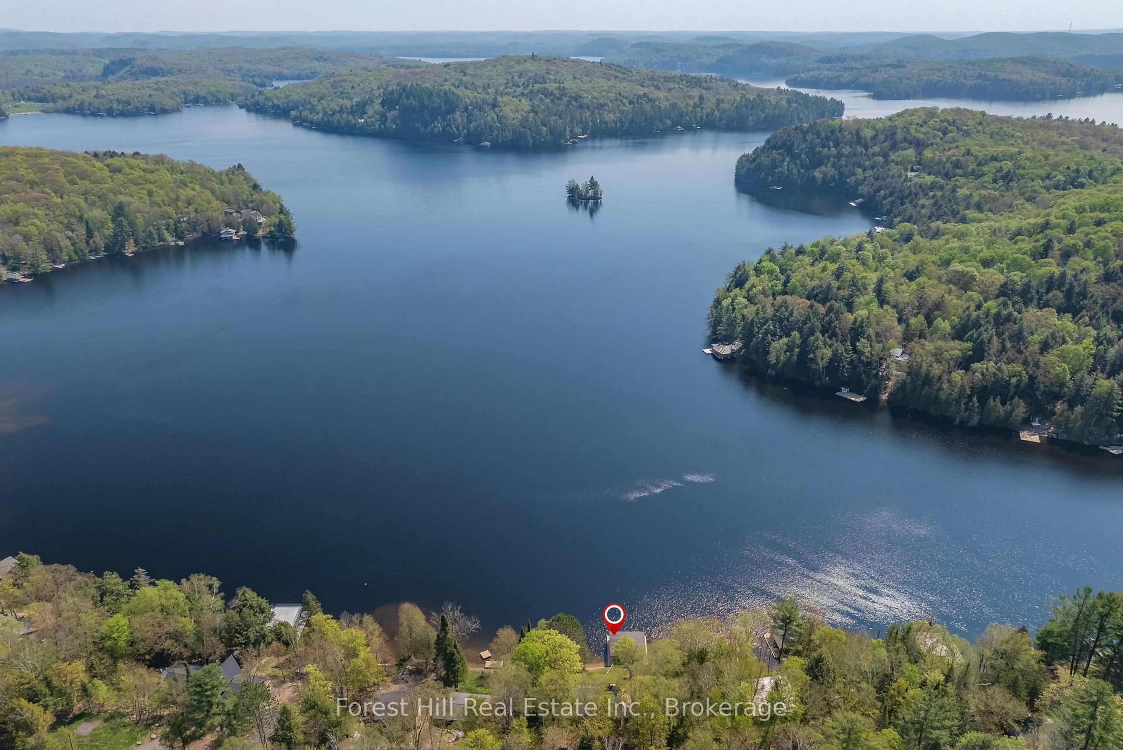 A pic from outside/outdoor area/front of a property/back of a property/a pic from drone, water/lake/river/ocean view for 1017 WHITE PINE Rd, Lake of Bays Ontario P1H 2J3