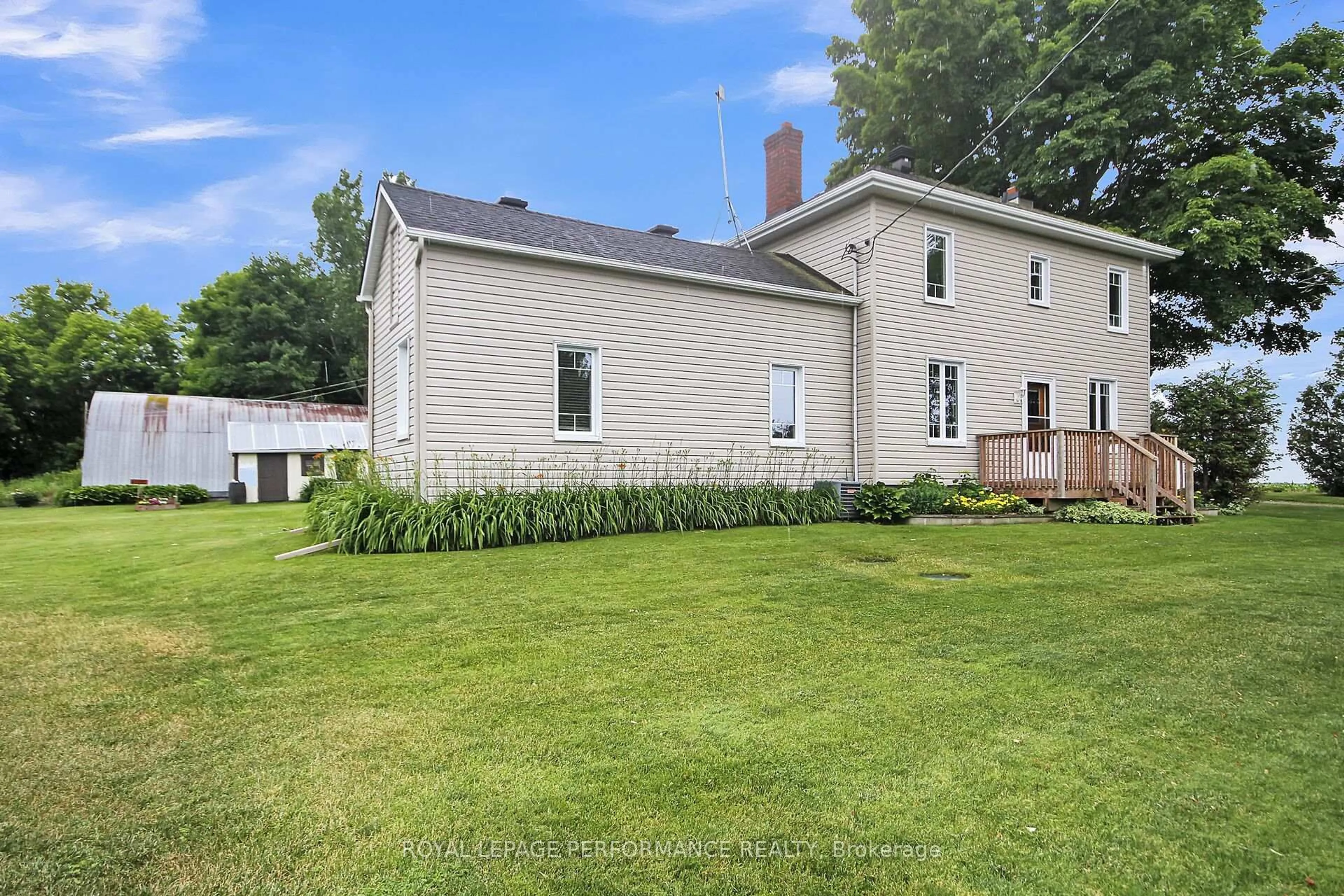 A pic from outside/outdoor area/front of a property/back of a property/a pic from drone, building for 9374 Marvelville Rd, Metcalfe Ontario K0A 2P0