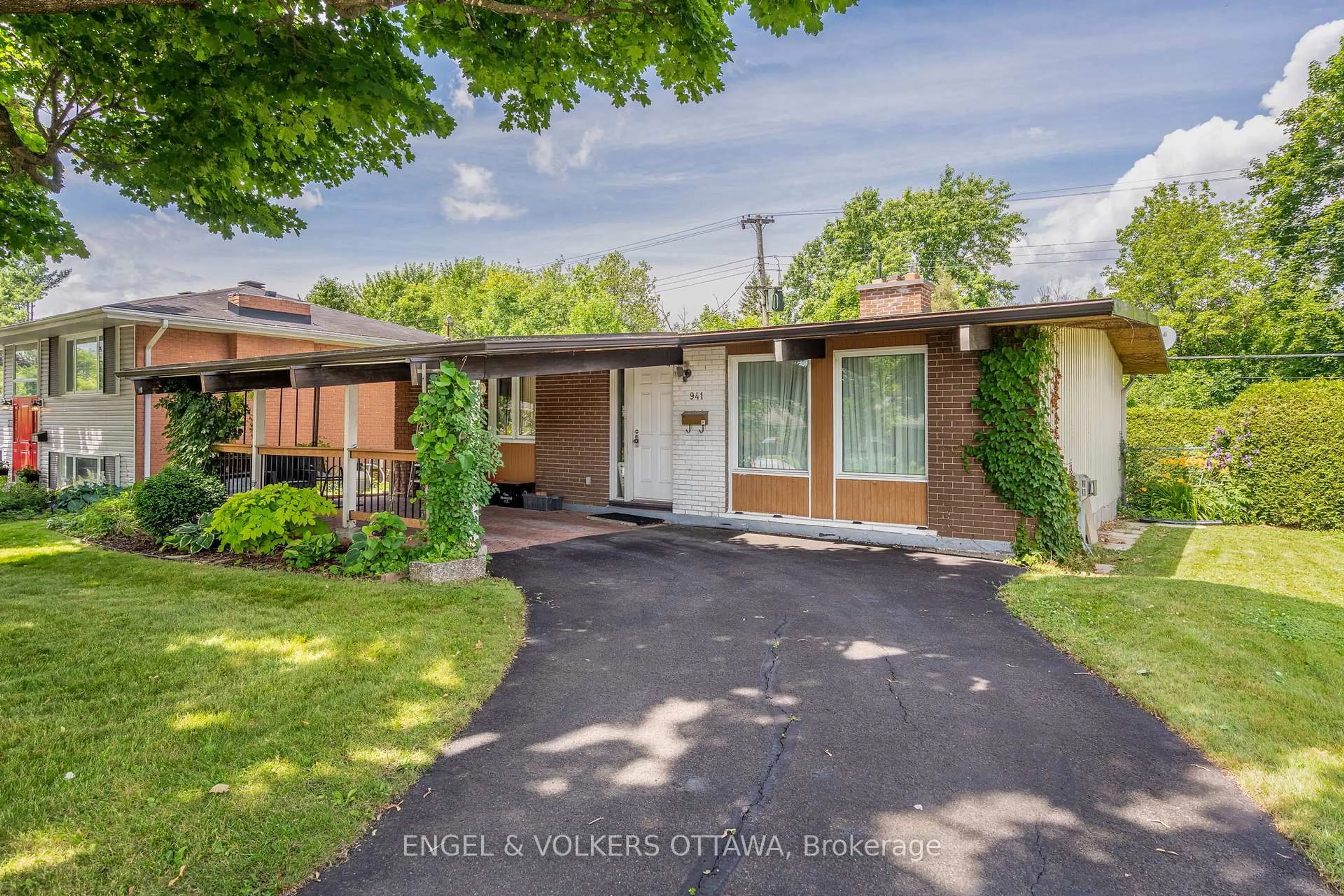 Unknown for 941 Cromwell Dr, Ottawa Ontario K1V 6K3