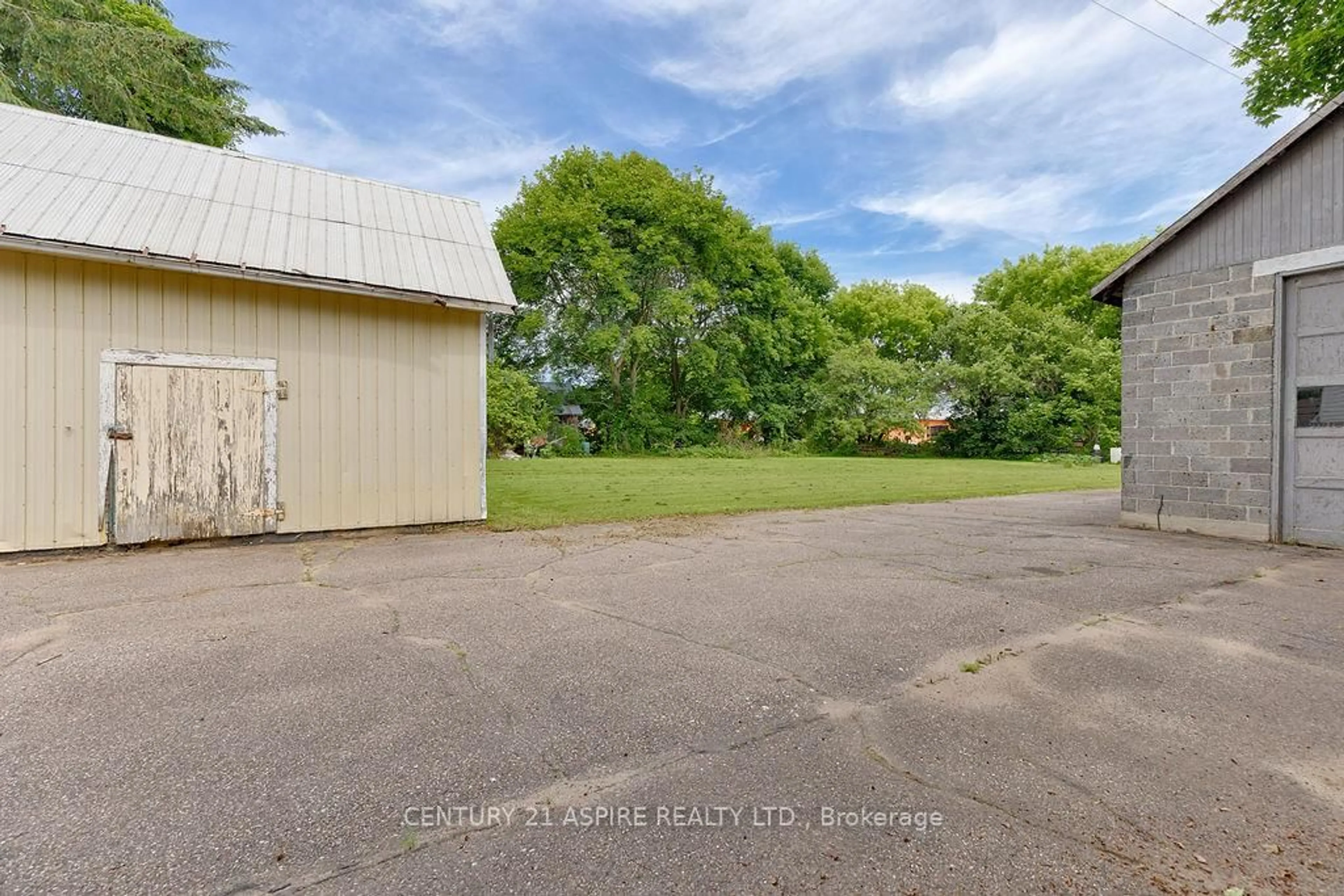 A pic from outside/outdoor area/front of a property/back of a property/a pic from drone, unknown for 1730 Beachburg Rd, Beachburg Ontario K0J 1C0