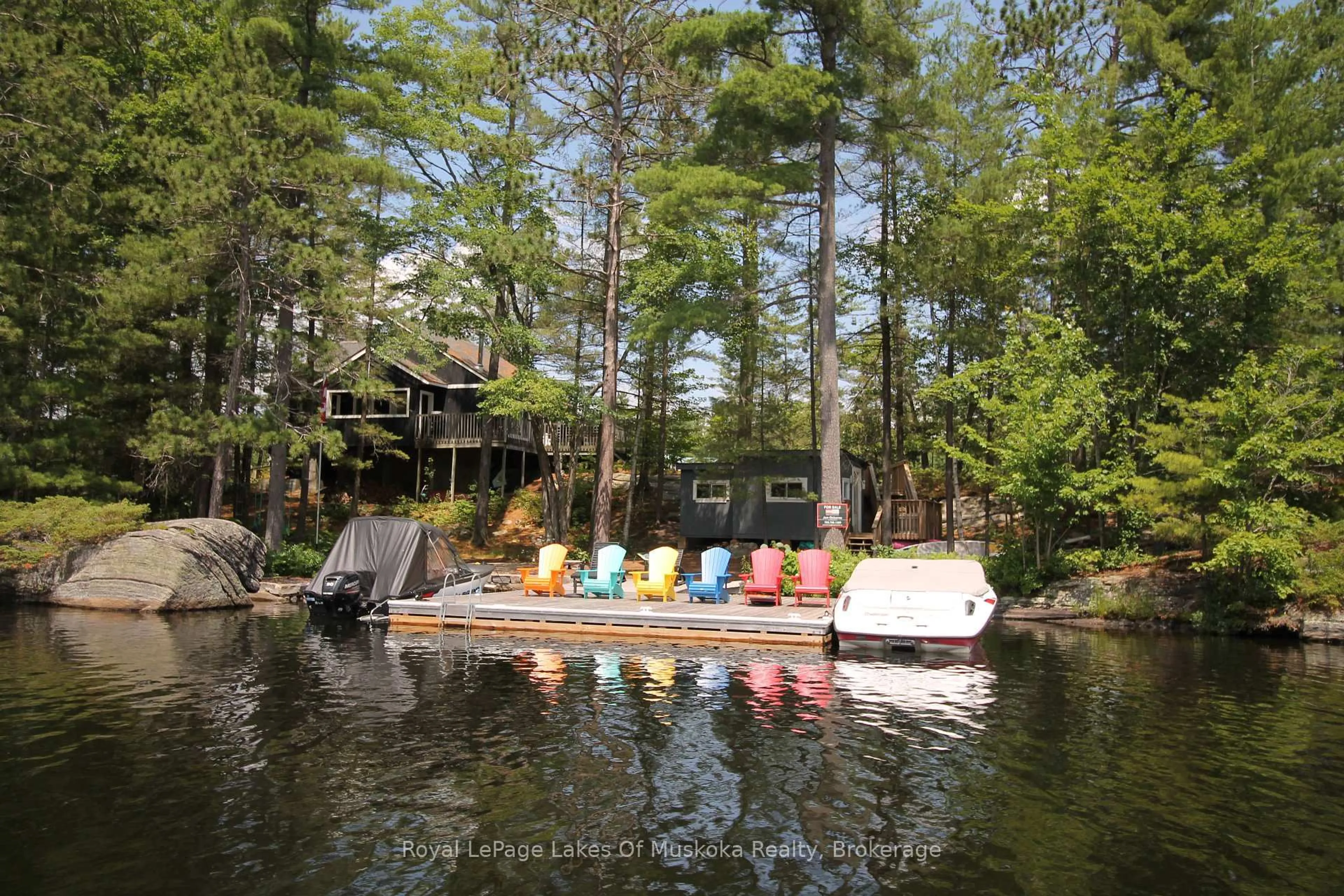 Patio, water/lake/river/ocean view for 1 3LN Berkinshaw Island, Gravenhurst Ontario P1P 1R2