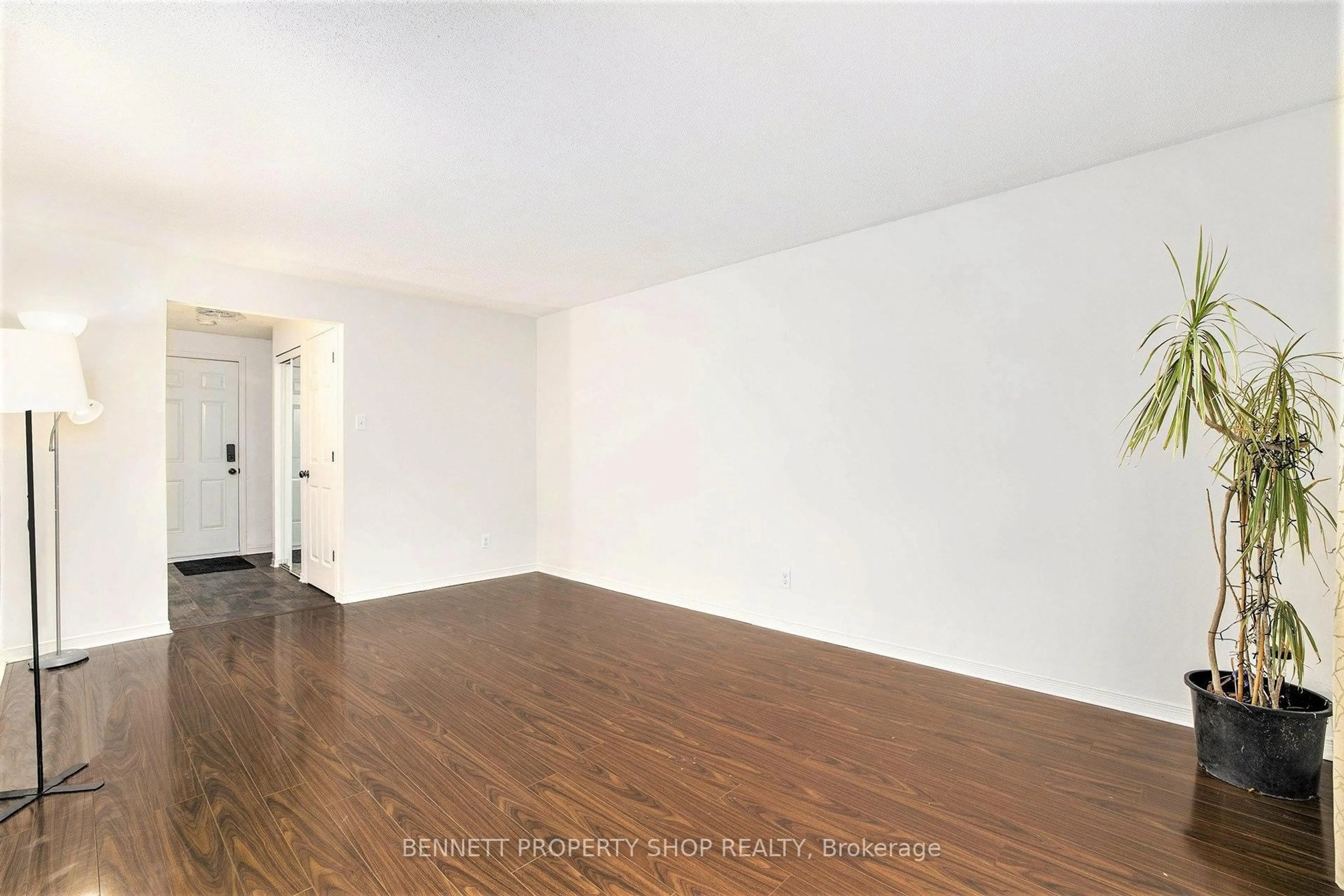 A pic of a room for 267 Thistledown Crt #44, Ottawa Ontario K2J 1N2