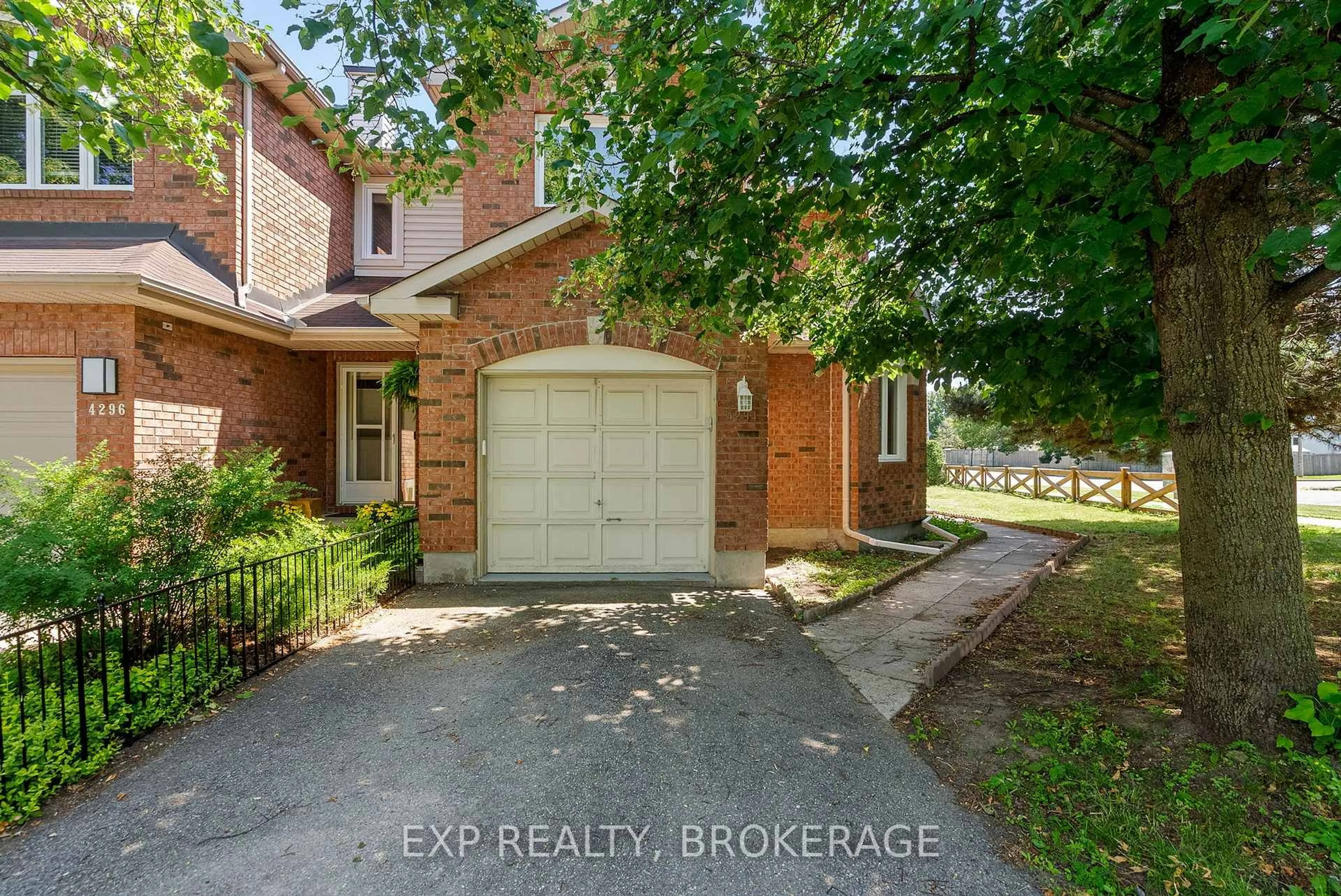 Home with brick exterior material, street for 4294 Sunwood Cres, Ottawa Ontario K1J 1B8