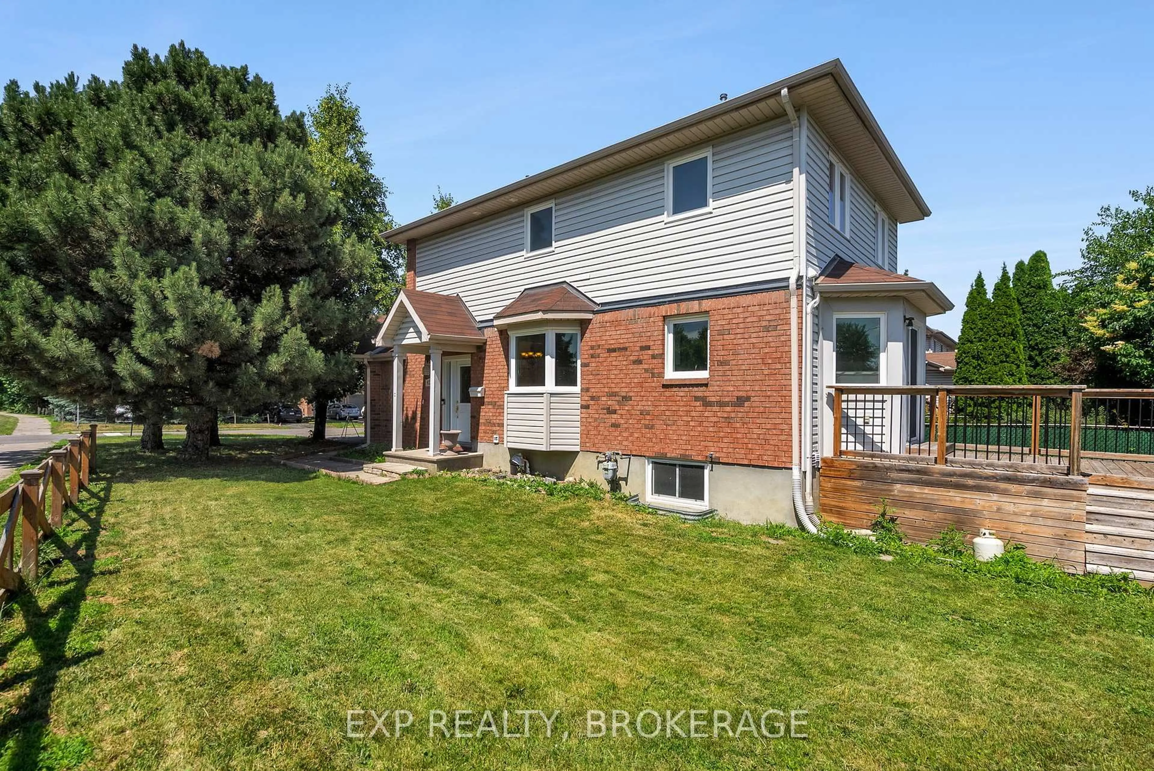 Home with brick exterior material, street for 4294 Sunwood Cres, Ottawa Ontario K1J 1B8
