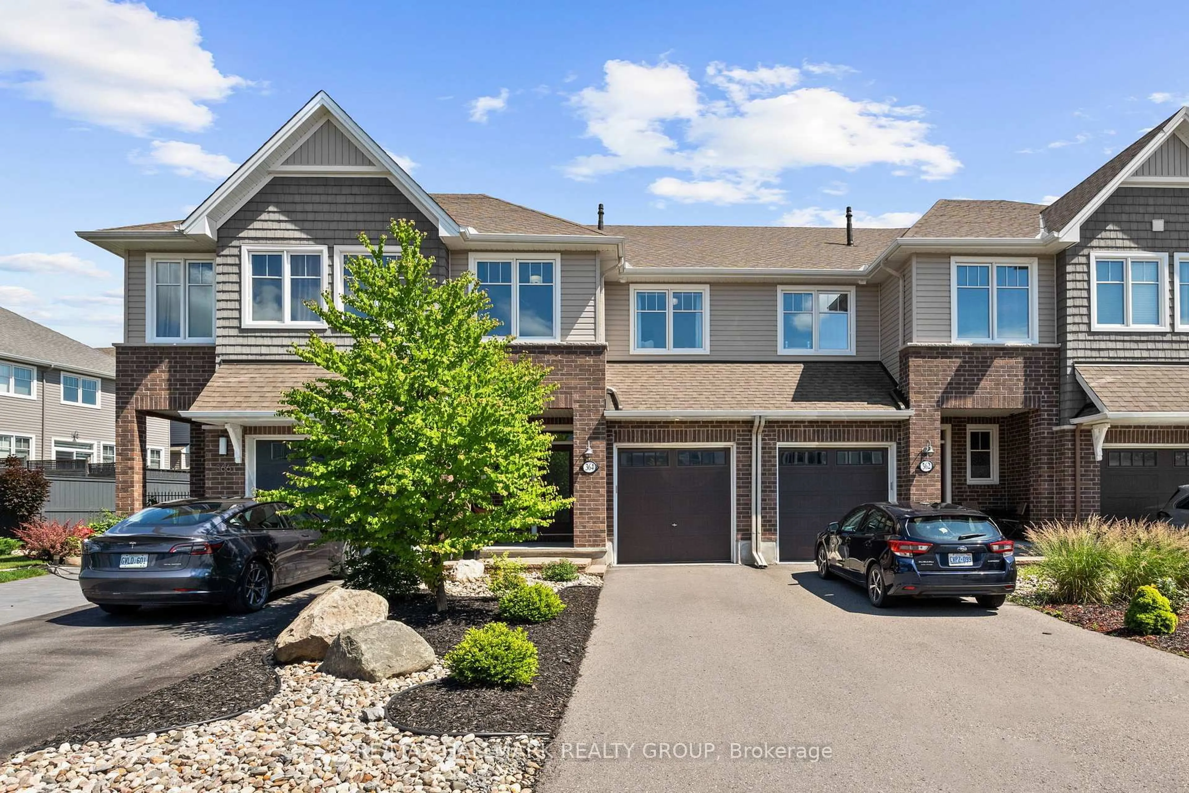 A pic from outside/outdoor area/front of a property/back of a property/a pic from drone, street for 364 Mishawashkode St, Orleans Ontario K4A 1E9