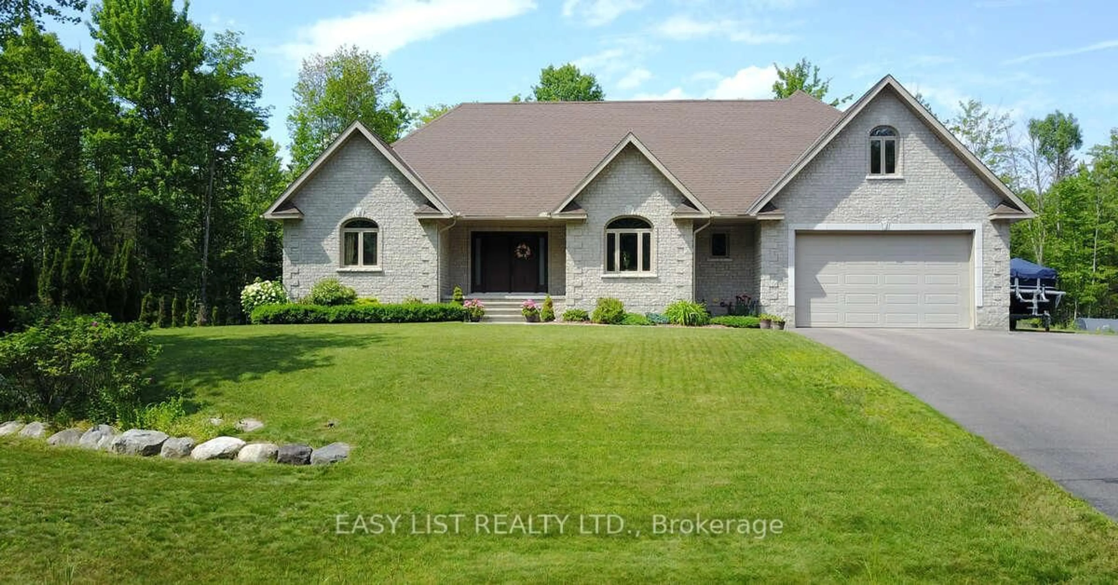 Home with brick exterior material, street for 110 Monck Sq, Deep River Ontario K0J 1P0
