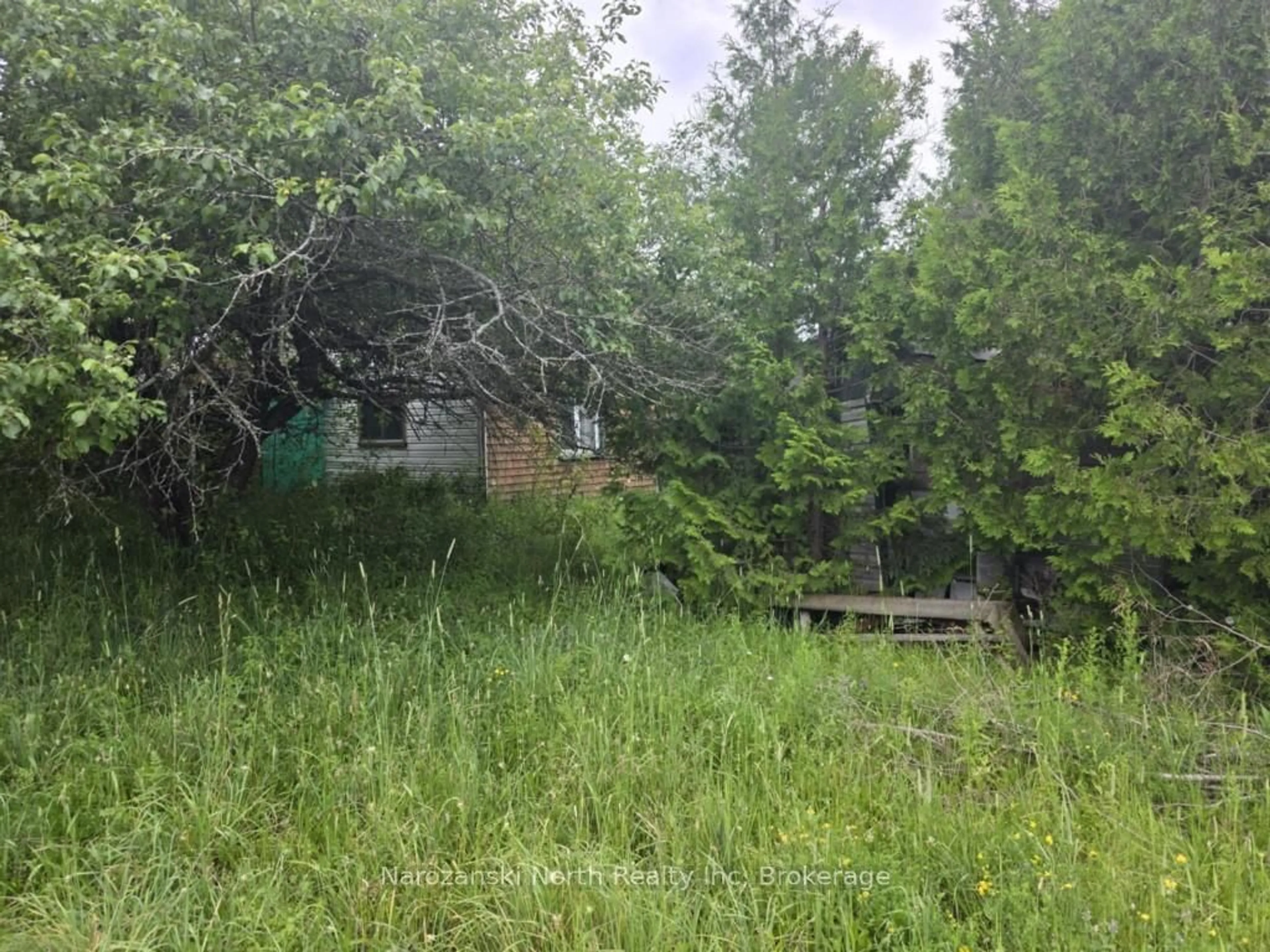 Shed for 1119 Blue Rd, Central Manitoulin Ontario P0P 1S0