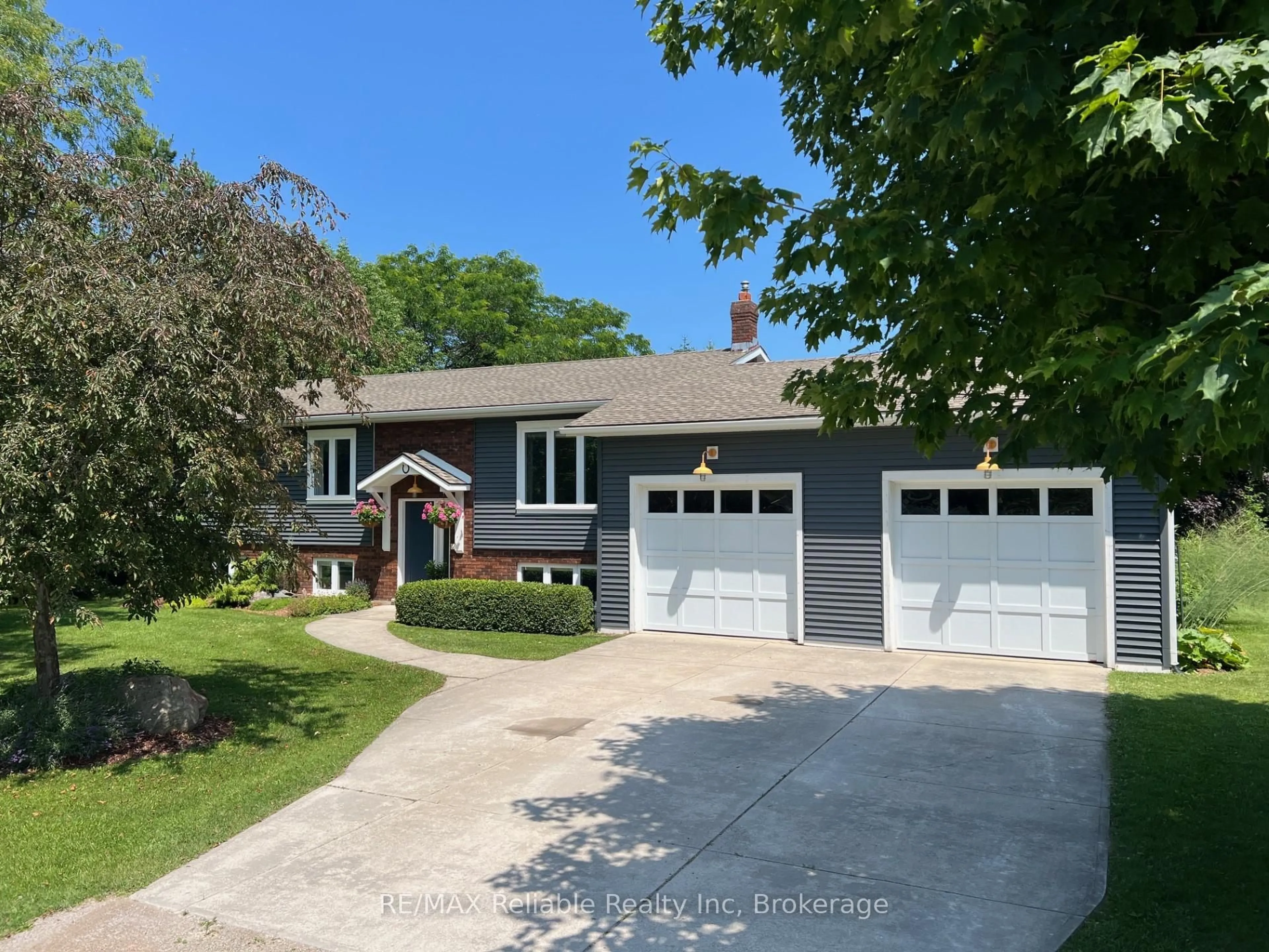 Unknown for 33774 Maple Crt, Bluewater Ontario N0M 1G0