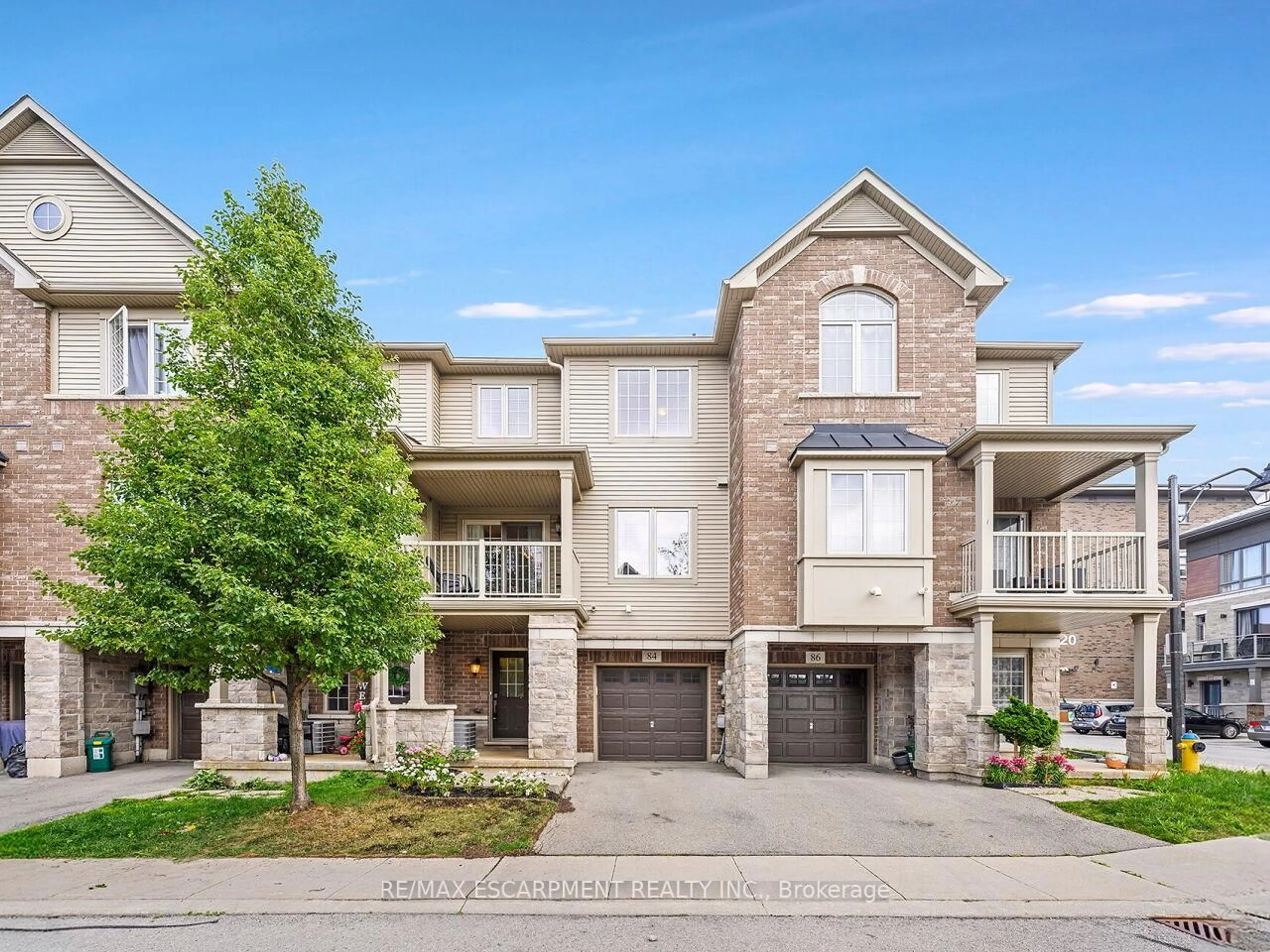 Home with brick exterior material, street for 515 Winston Rd #84, Grimsby Ontario L3M 0C8