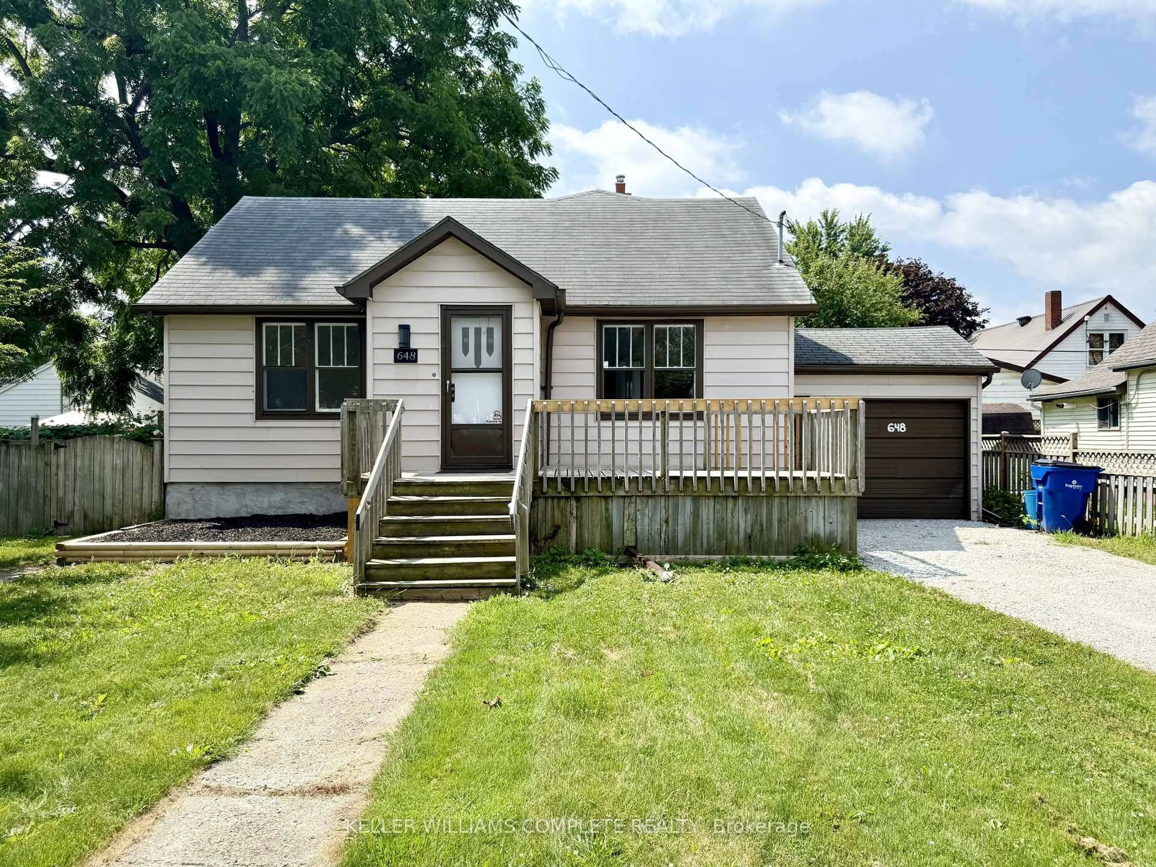 Unknown for 648 Wallace St, Chatham-Kent Ontario N8A 1K5