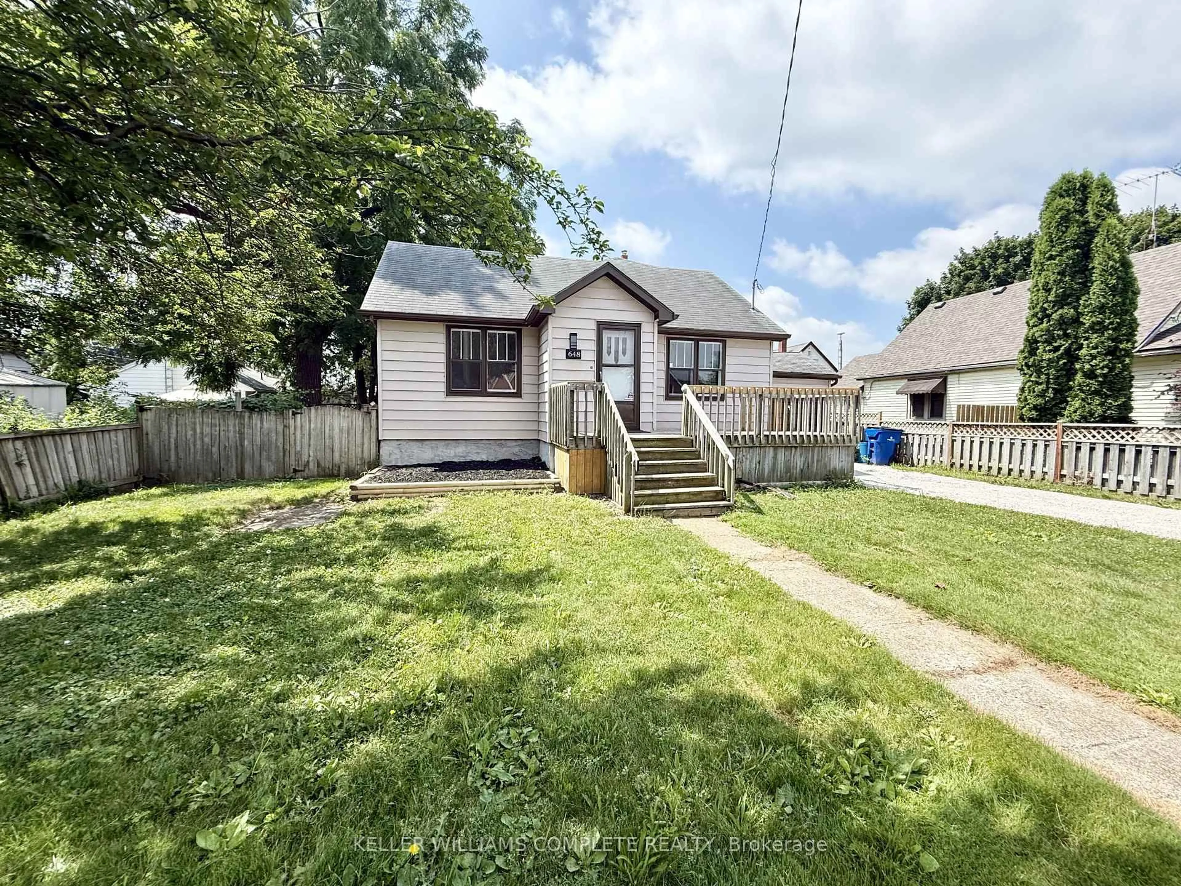Unknown for 648 Wallace St, Chatham-Kent Ontario N8A 1K5