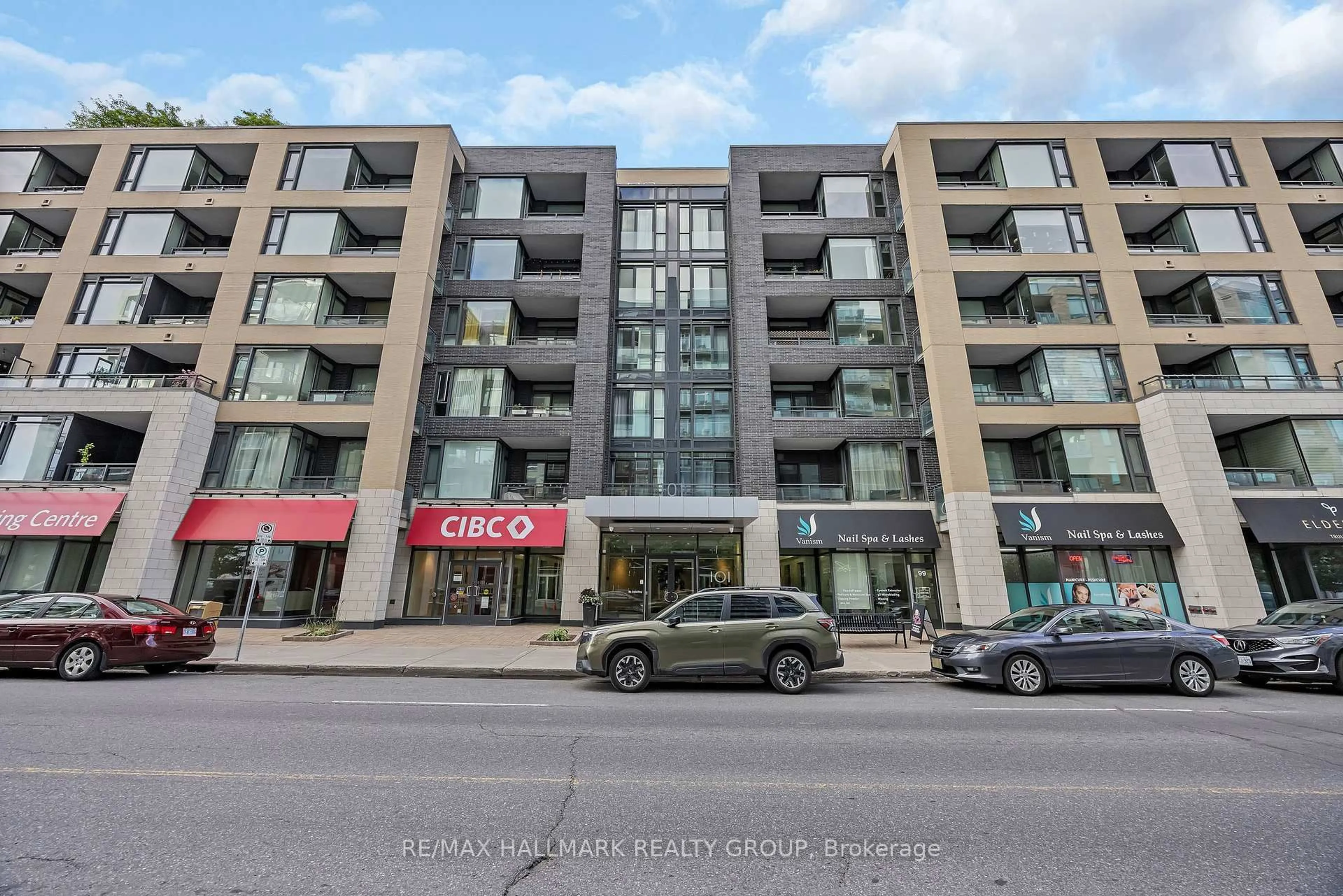 Patio, building for 101 Richmond Rd #308, Ottawa Ontario K1Z 0A6