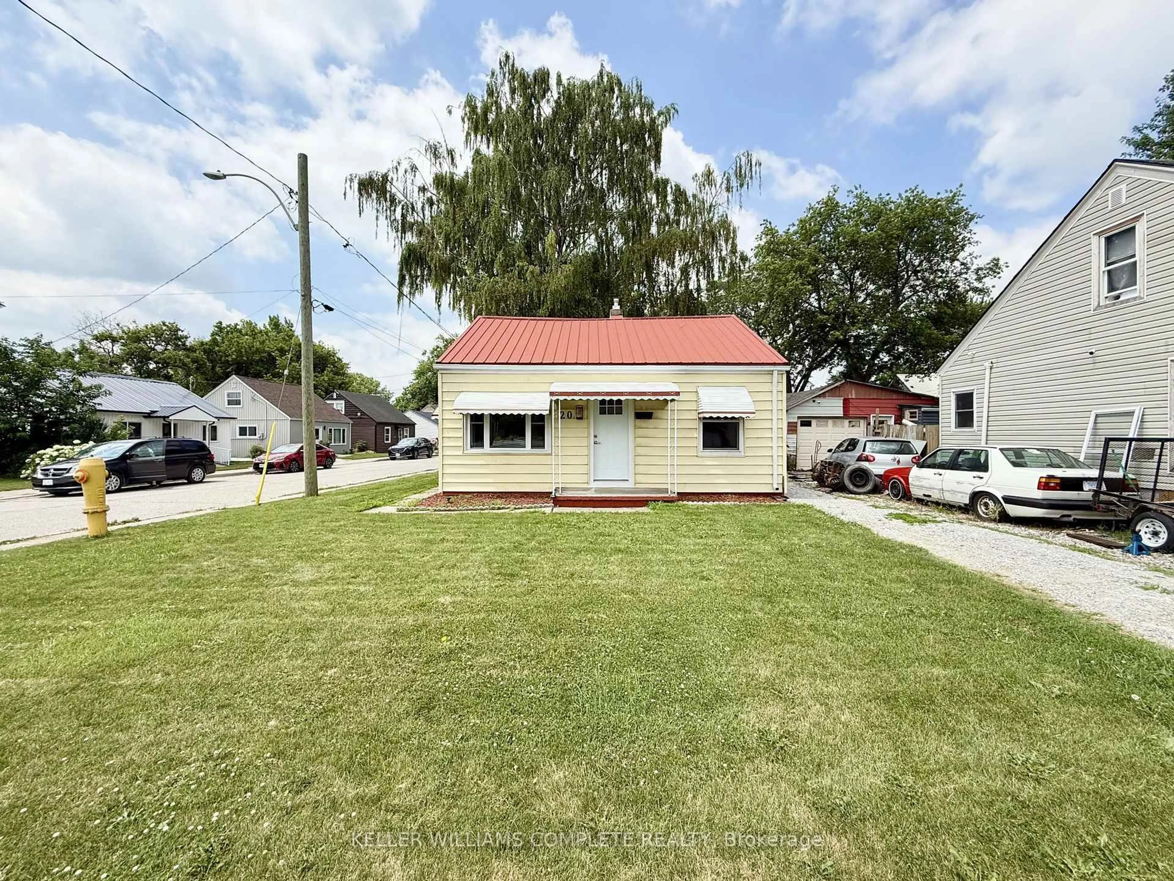 A pic from outside/outdoor area/front of a property/back of a property/a pic from drone, street for 20 McNaughton Ave, Chatham-Kent Ontario N8A 1R8