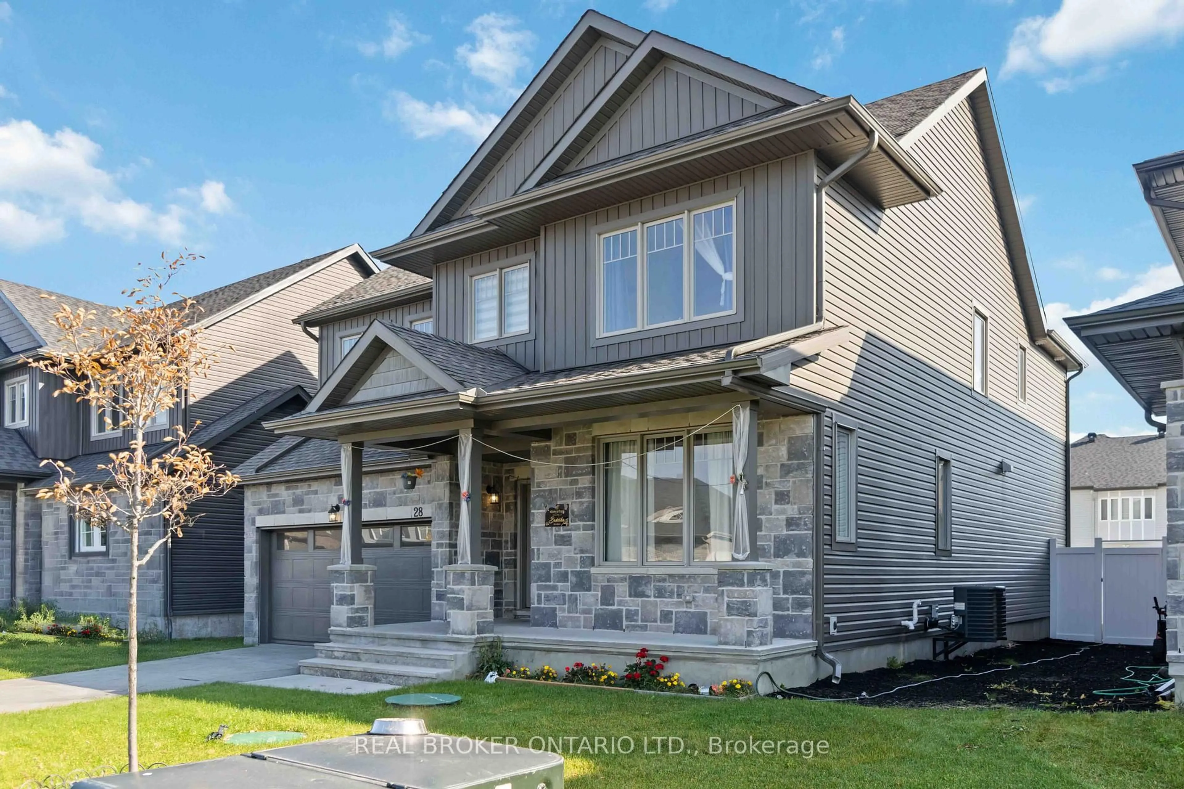 Home with vinyl exterior material, street for 28 Sopwith Private, Carp Ontario K0A 1L0