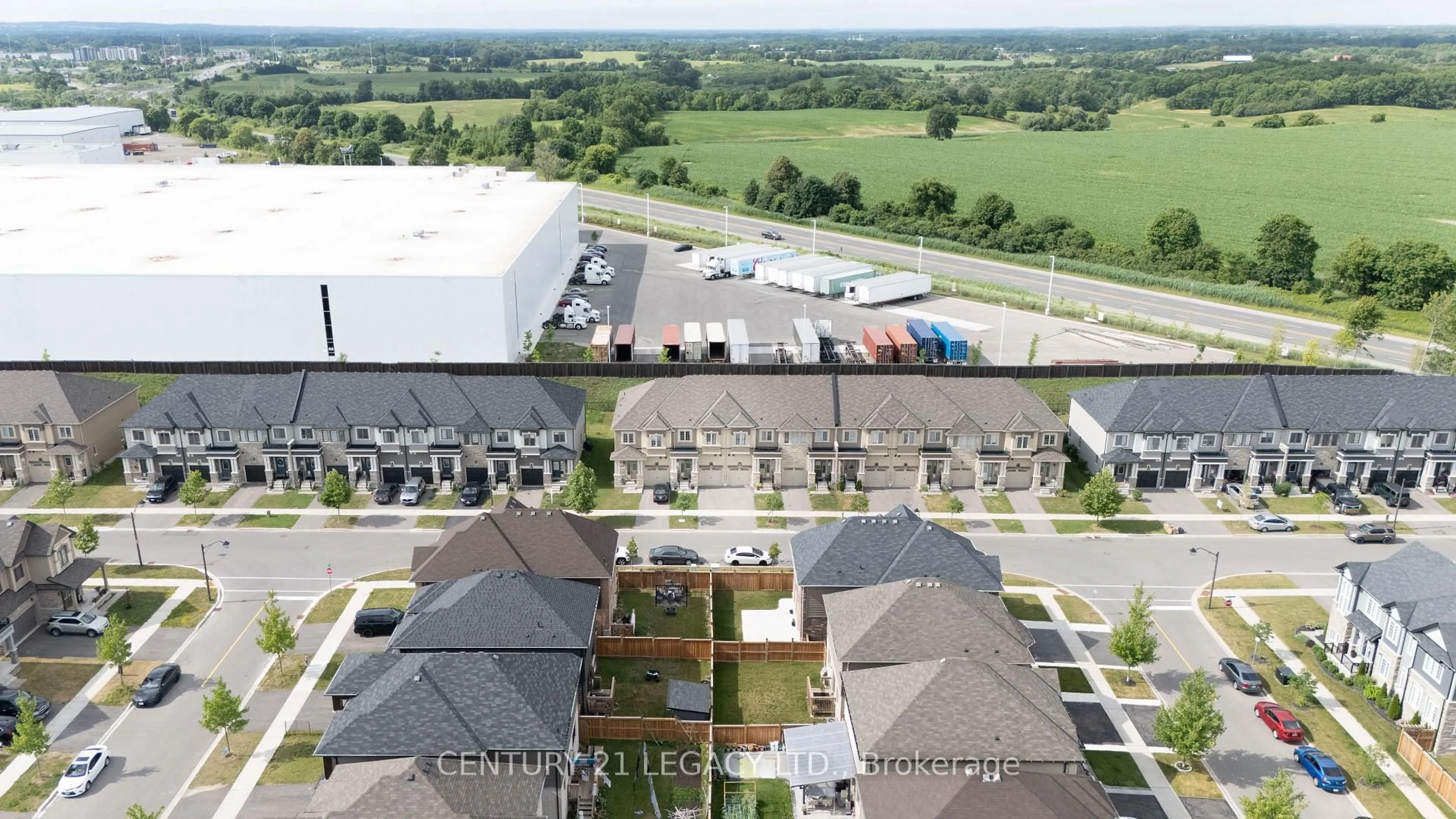 A pic from outside/outdoor area/front of a property/back of a property/a pic from drone, unknown for 99 Bilanski Farm Rd, Brantford Ontario N3S 0J4