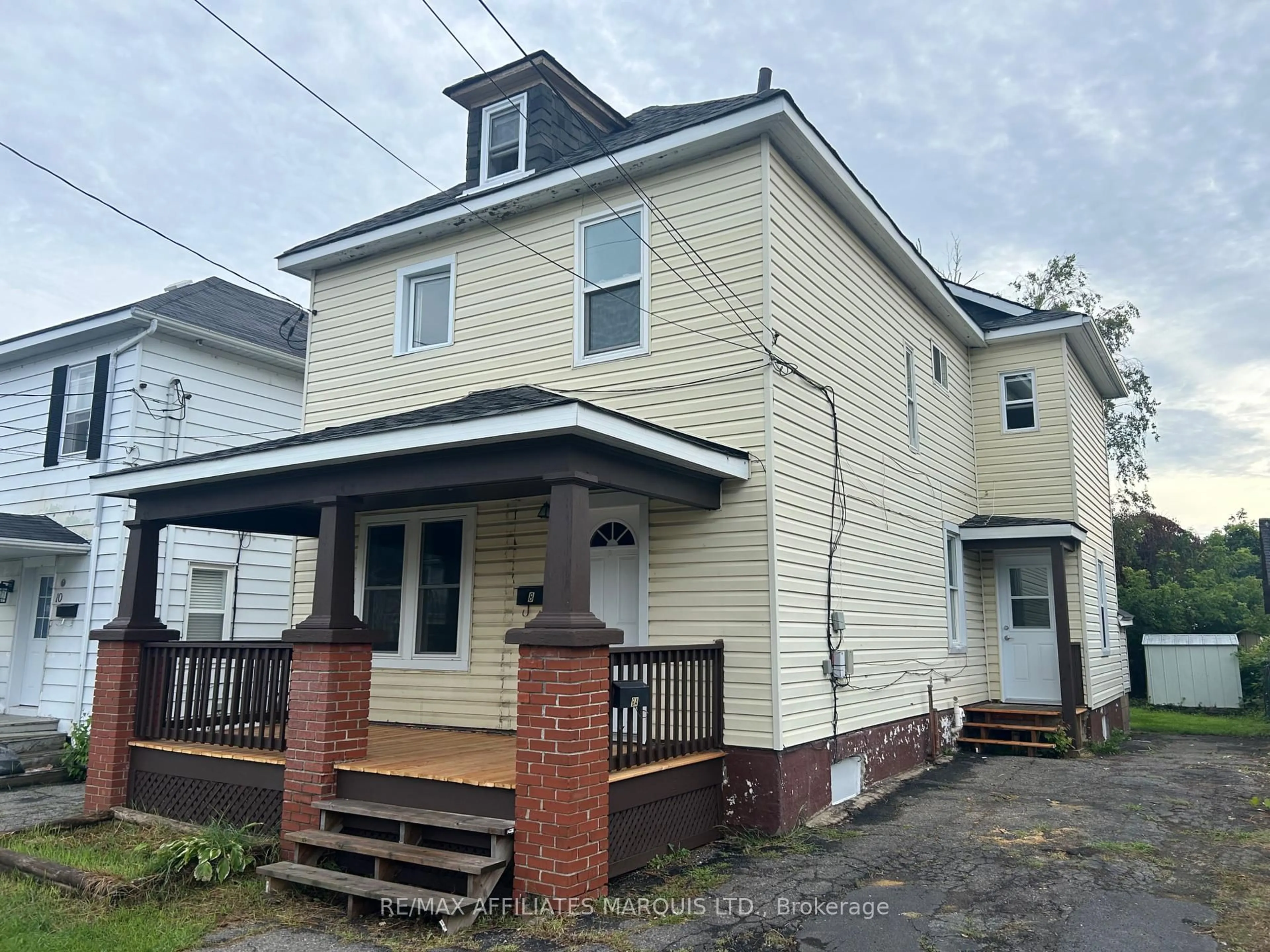 Home with vinyl exterior material, building for 8 Millville Ave, Cornwall Ontario K6H 4K4