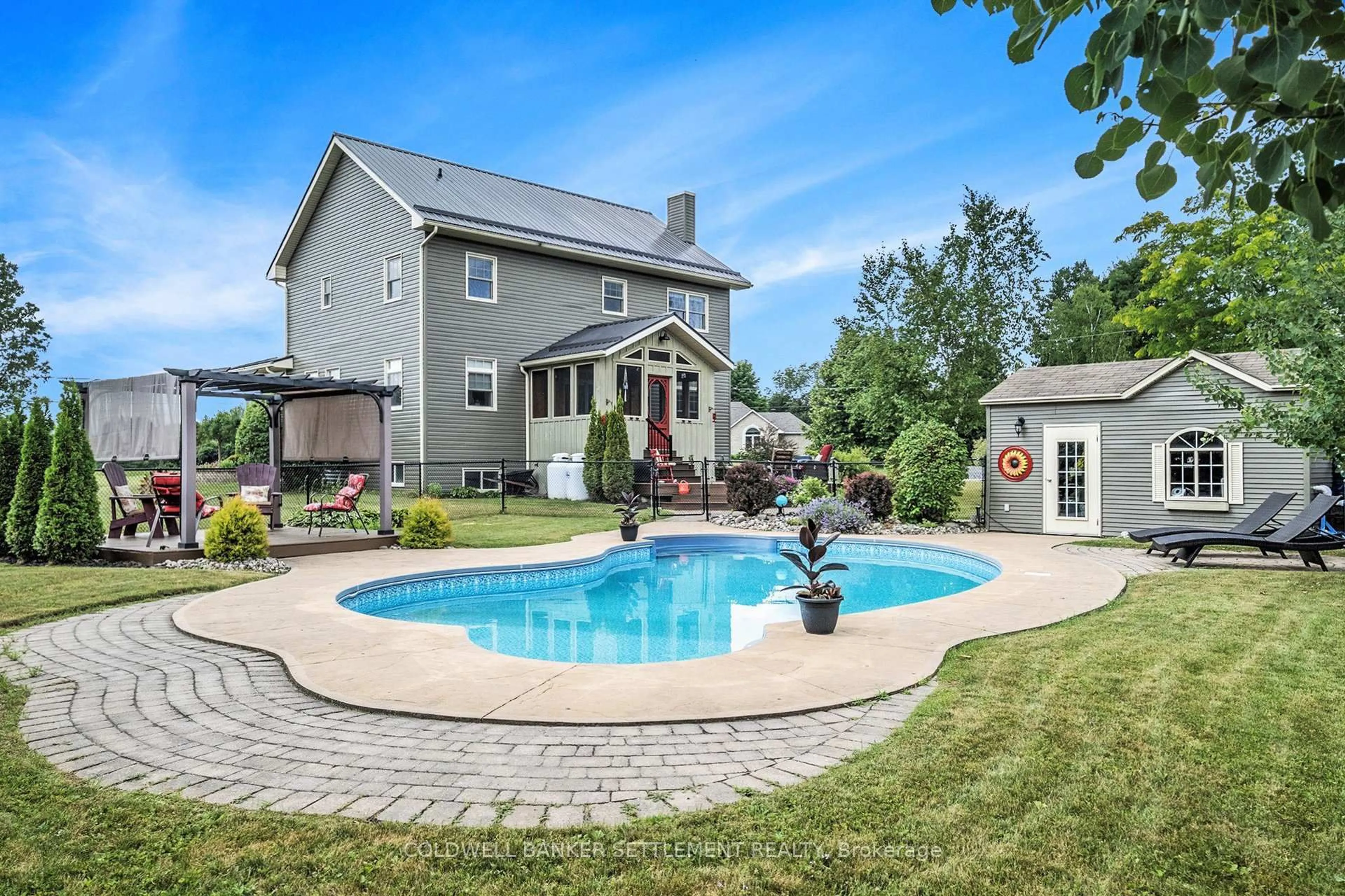 Pool for 31 Tudor Circ, Rideau Lakes Ontario K0G 1L0