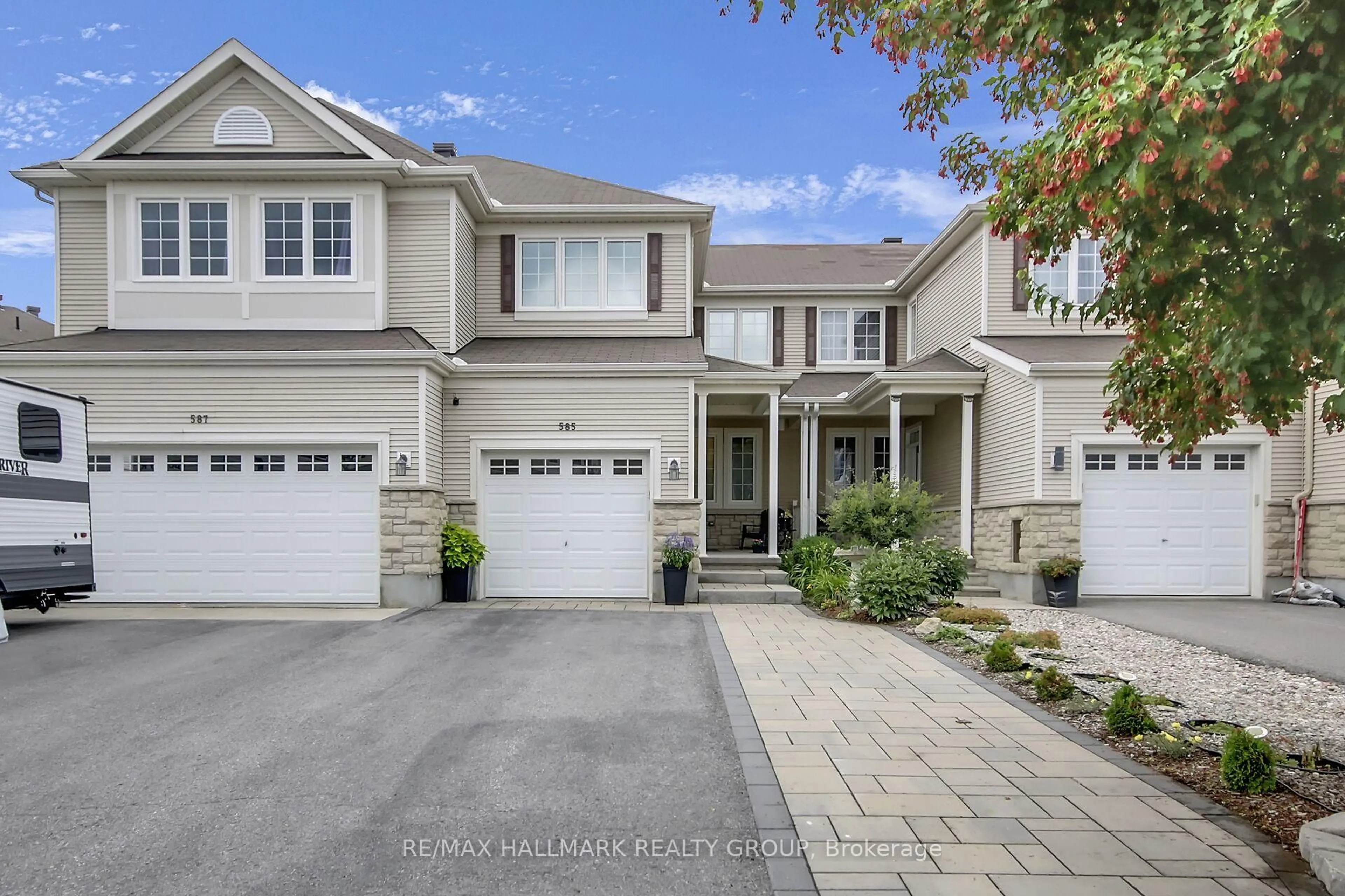 Unknown for 585 Barrick Hill Rd, Ottawa Ontario K2M 0B4