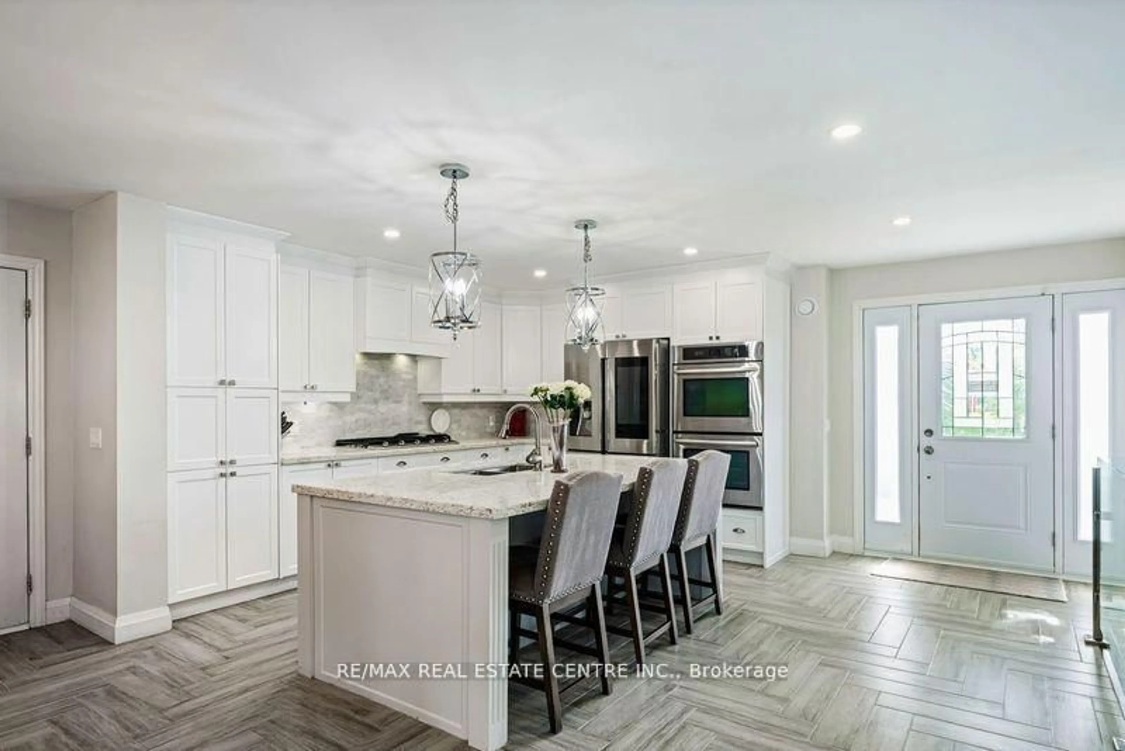 Open concept kitchen, ceramic/tile floor for 2 Cedar Grve, Mono Ontario L9W 6X6