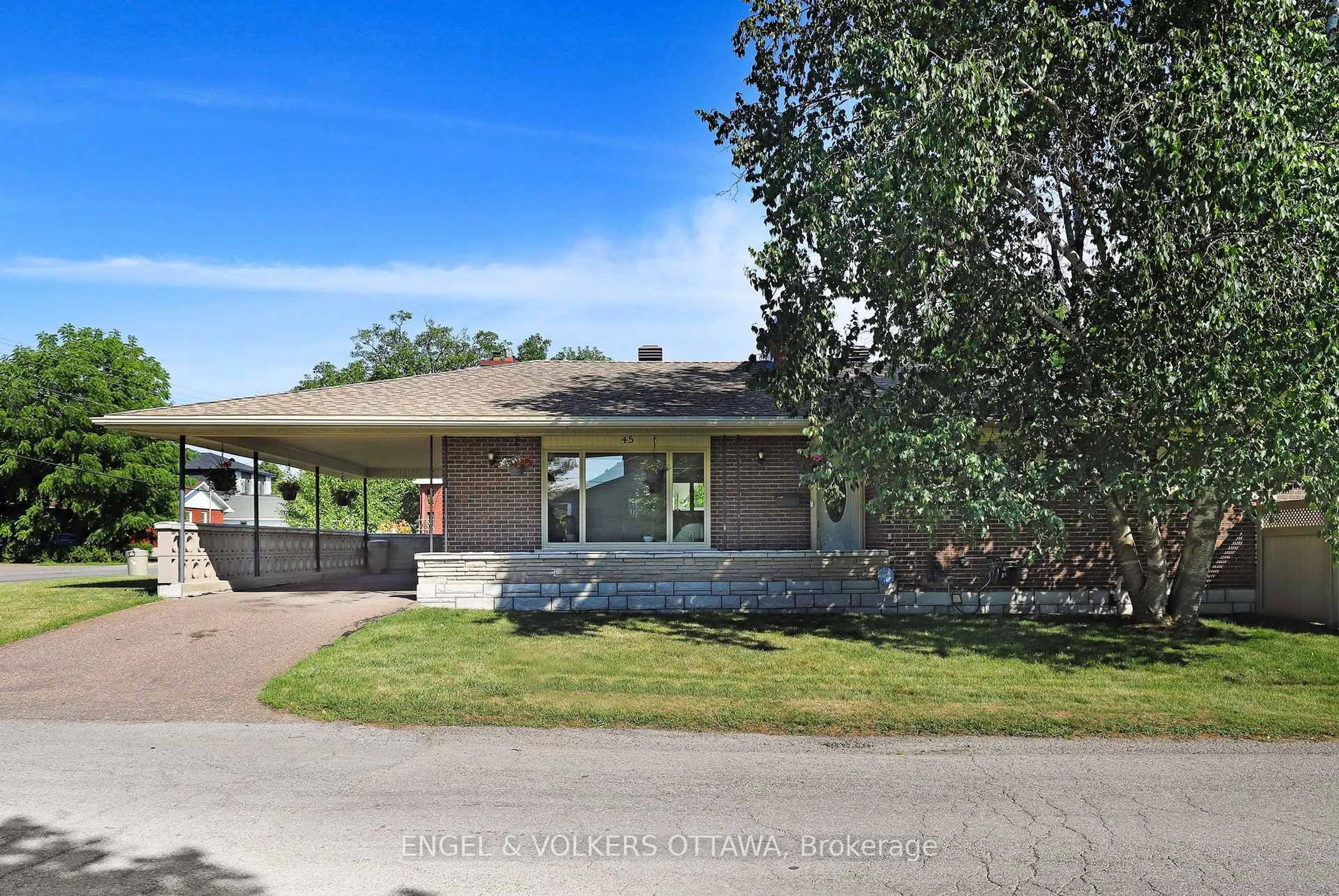 Unknown for 45 Thomas St, Arnprior Ontario K7S 3H9
