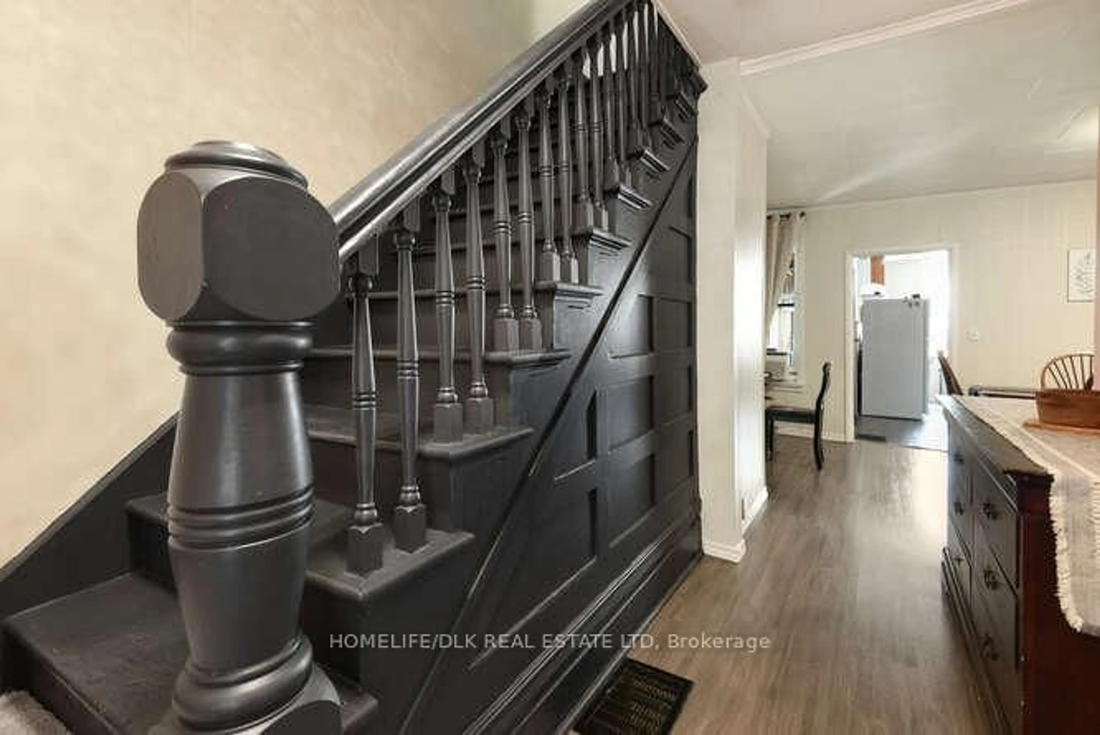 Stairs for 80 Perth St, Brockville Ontario K6V 5C7