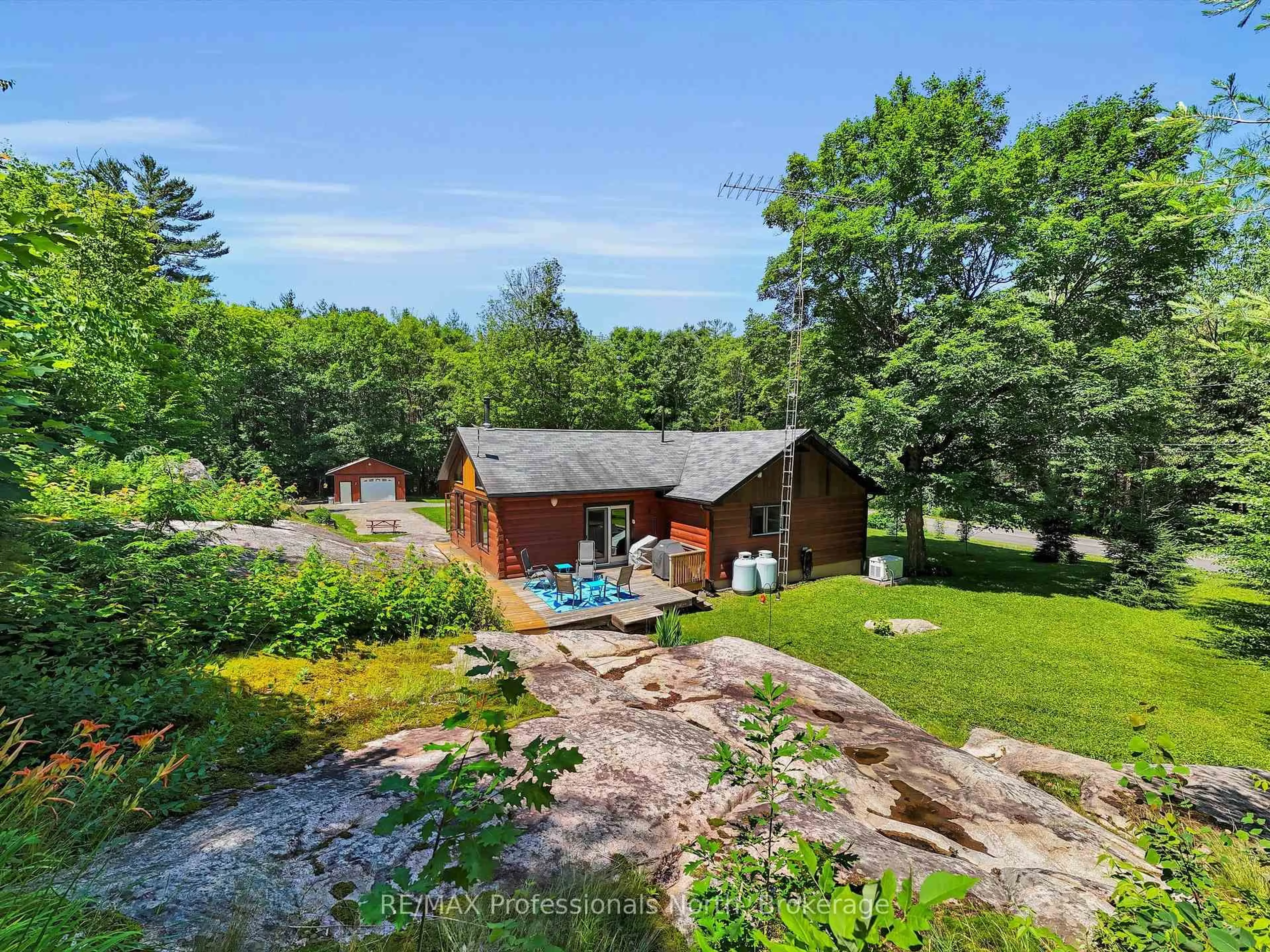 A pic from outside/outdoor area/front of a property/back of a property/a pic from drone, water/lake/river/ocean view for 2351 Falkenburg Rd, Muskoka Lakes Ontario P0B 1J0