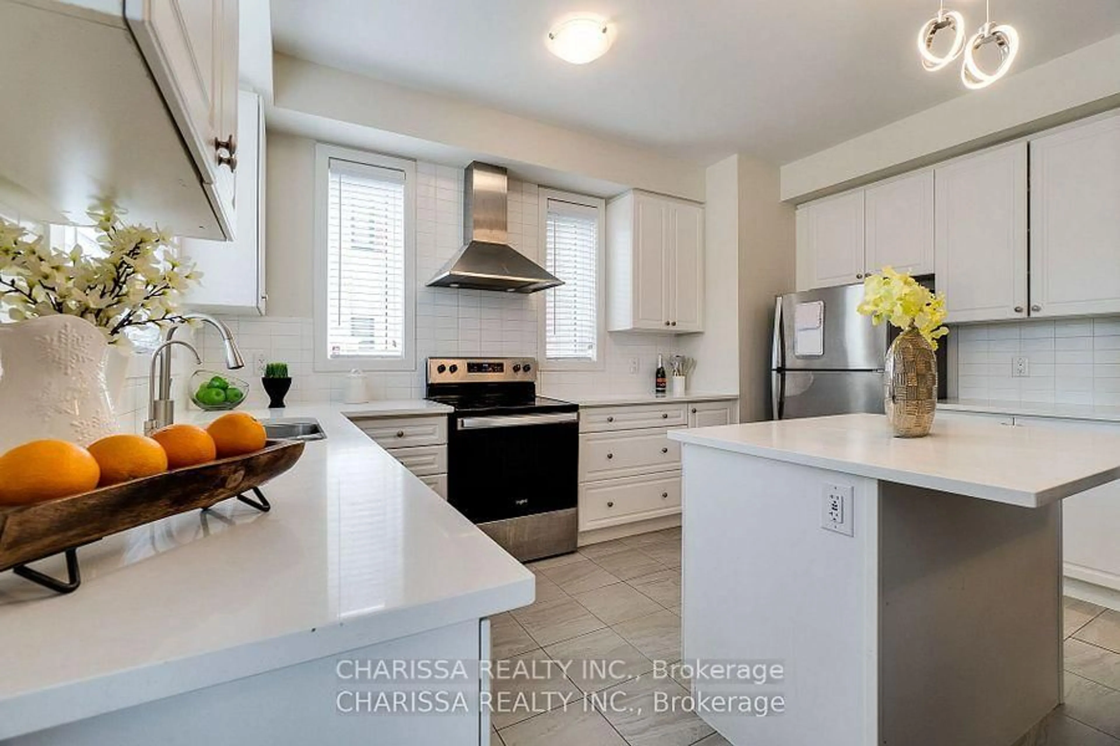 Open concept kitchen, ceramic/tile floor for 590 North Service Rd #98, Hamilton Ontario L8E 0K5