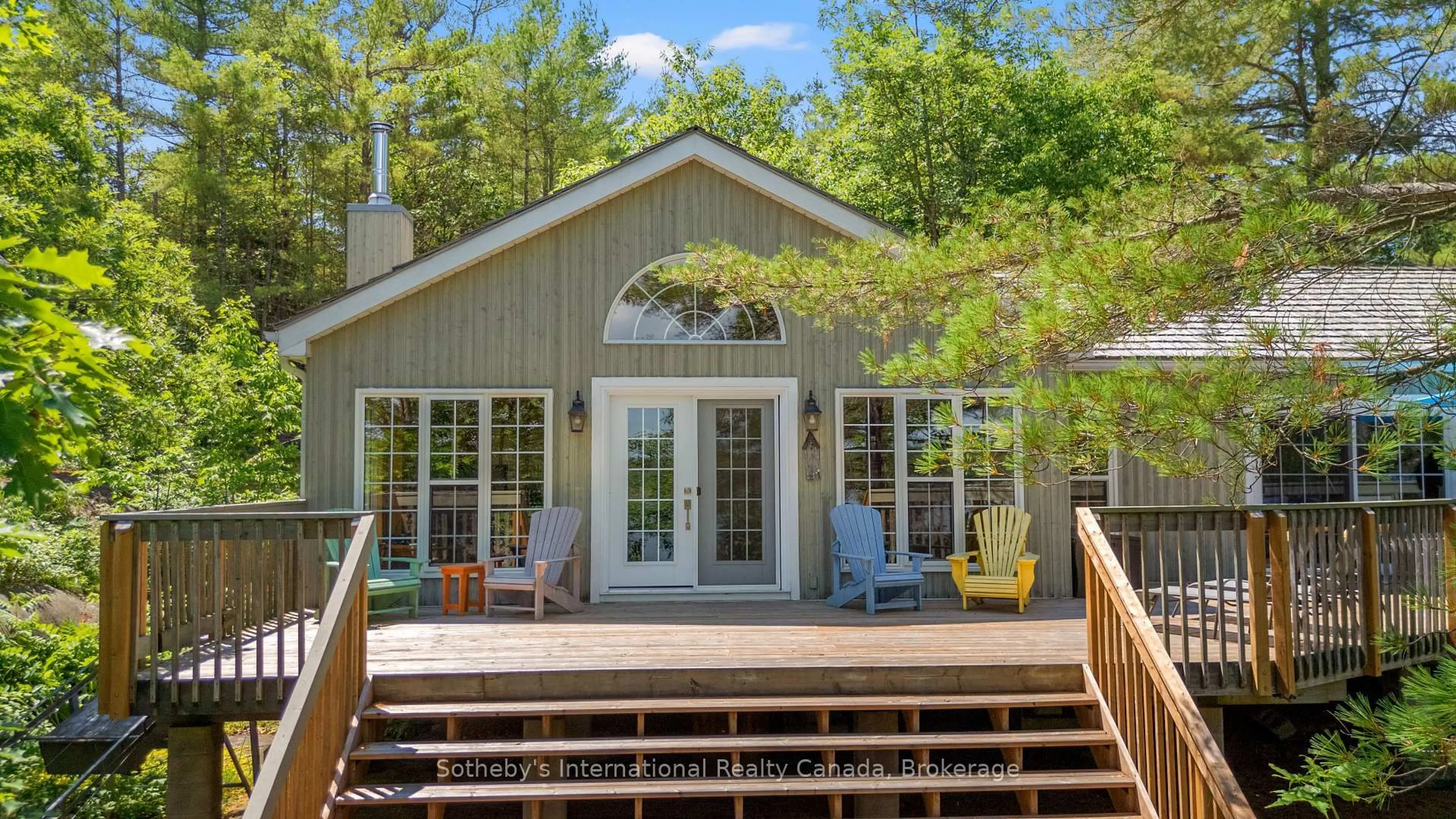 Patio, water/lake/river/ocean view for 520 Is 80 Go Home Lake, Georgian Bay Ontario P0C 1H0
