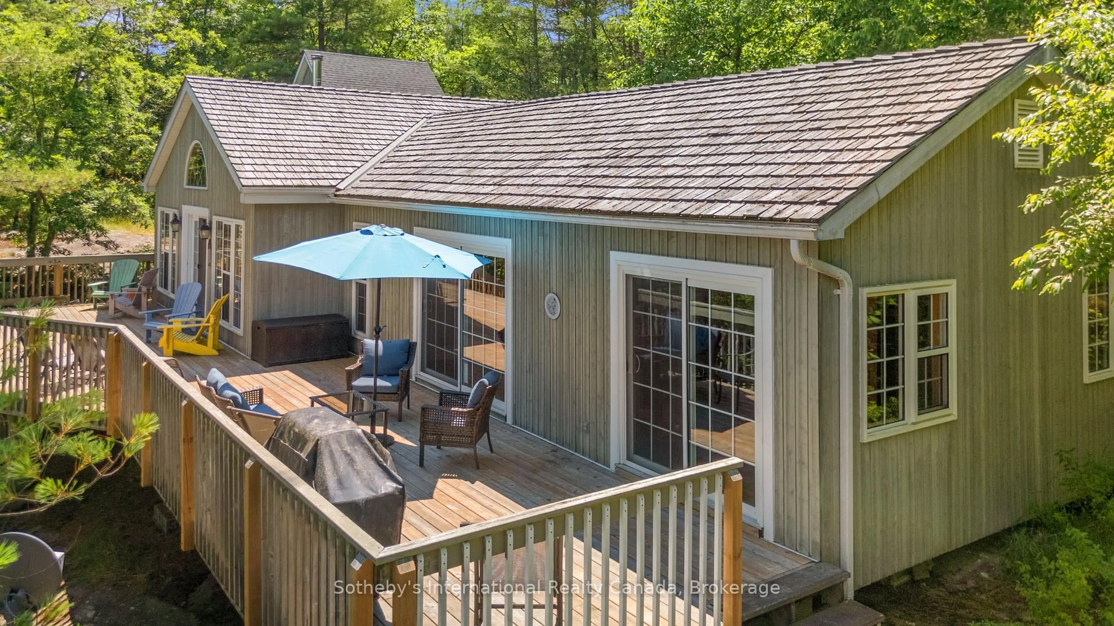 Patio, water/lake/river/ocean view for 520 Is 80 Go Home Lake, Georgian Bay Ontario P0C 1H0