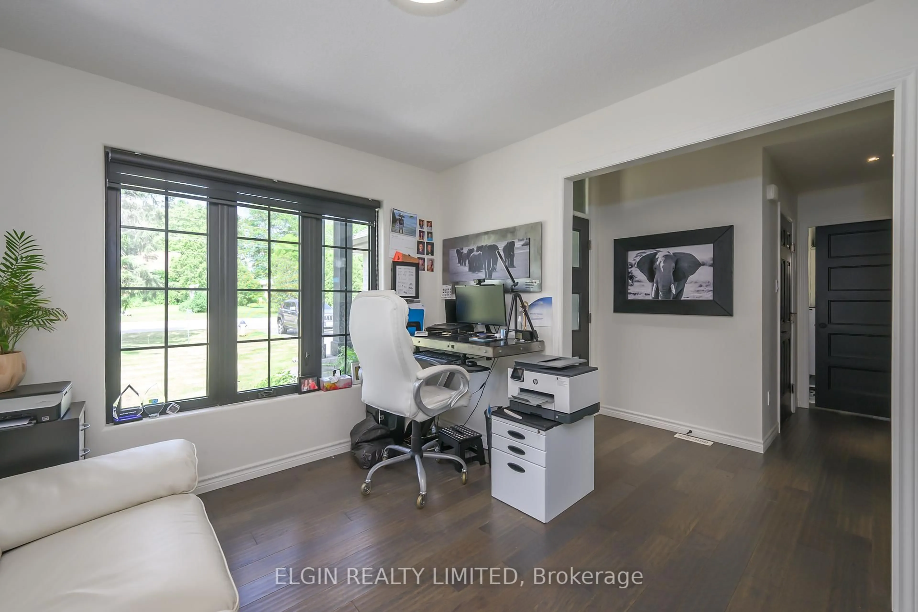 A pic of a room for 222 Centennial Ave, Central Elgin Ontario N5R 5B2