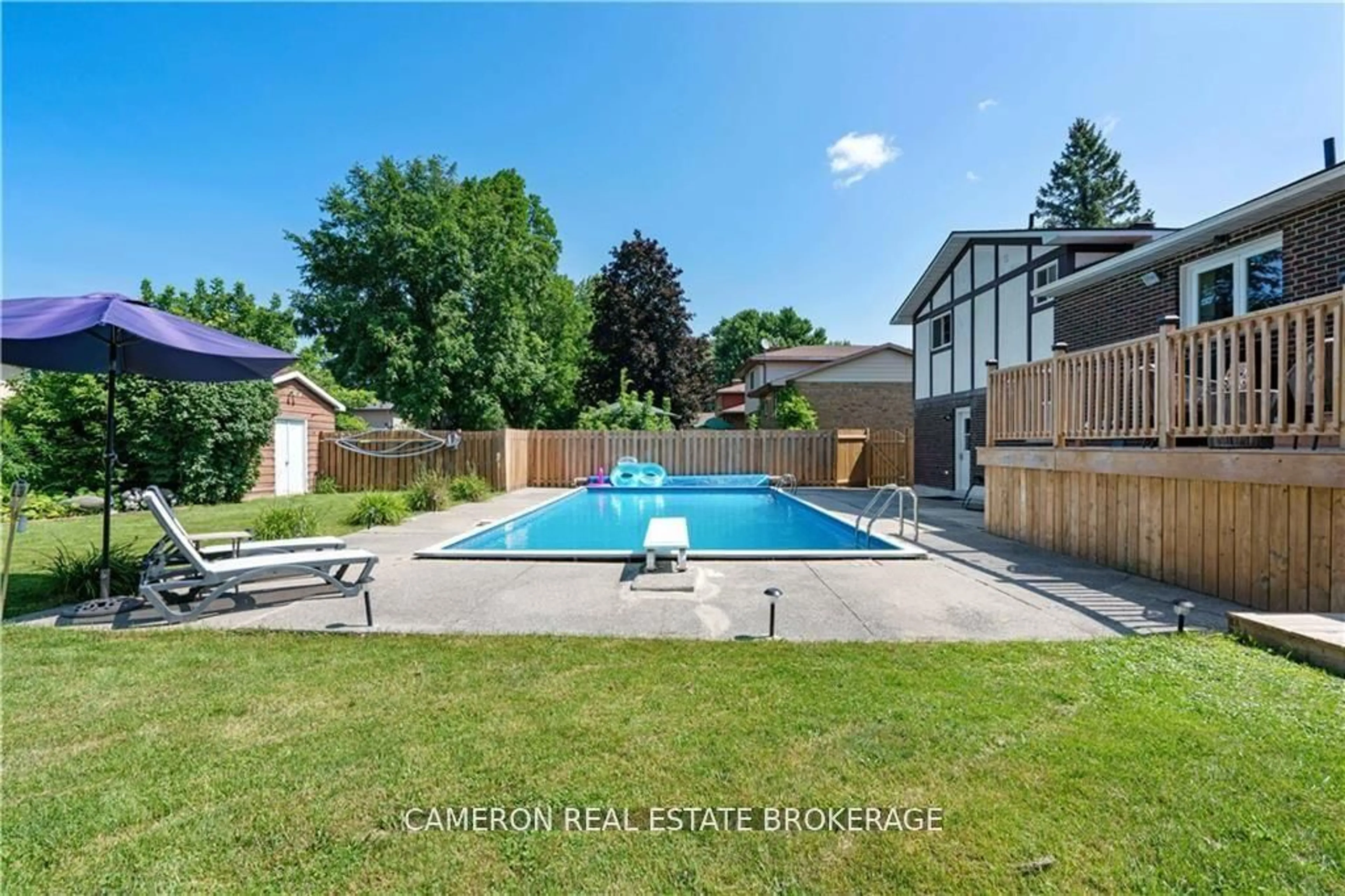 Pool for 601 Kirkwood St, Cornwall Ontario K6H 5Y9