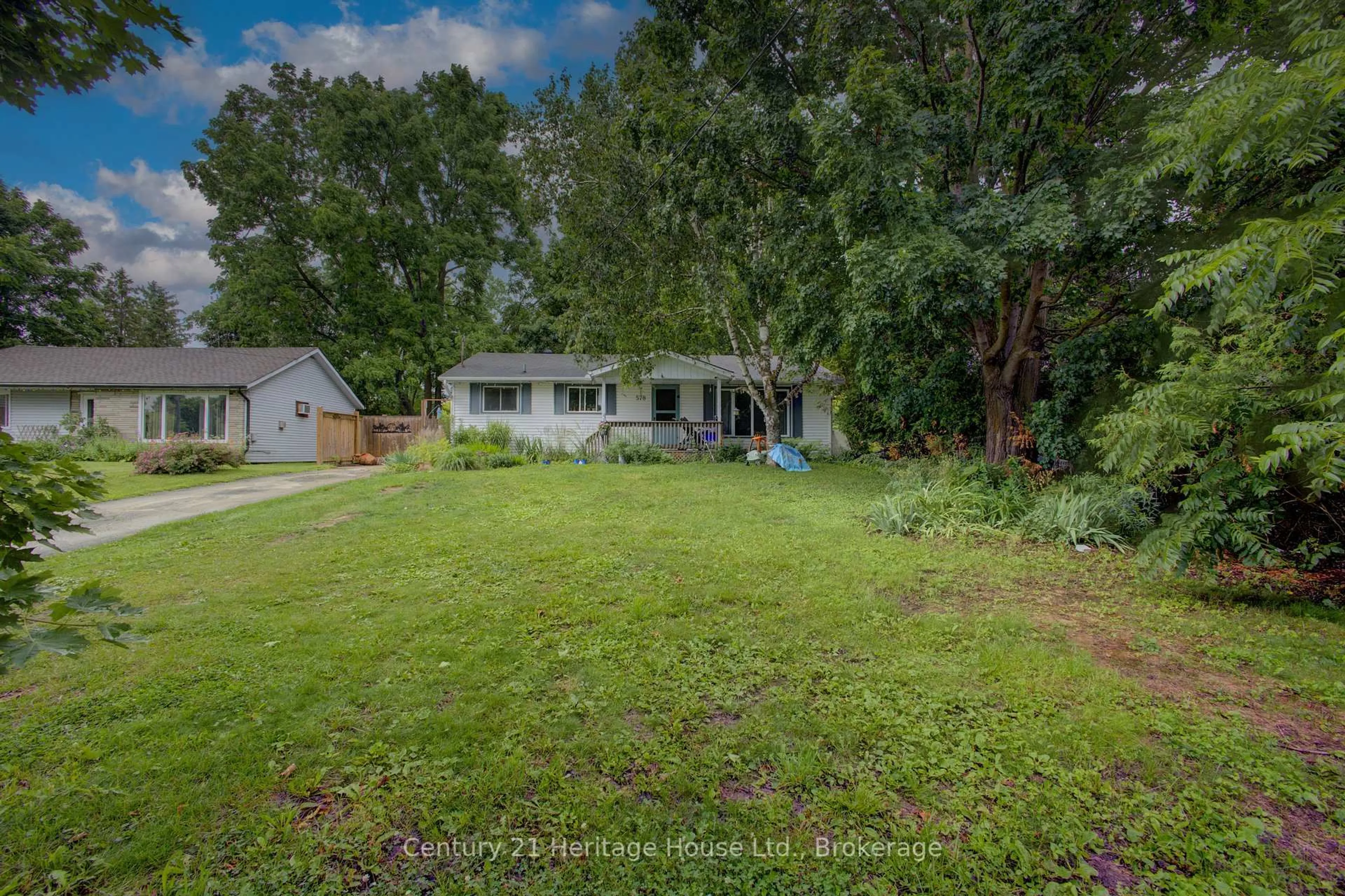 A pic from outside/outdoor area/front of a property/back of a property/a pic from drone, unknown for 578 Saddler St, West Grey Ontario N0G 1R0