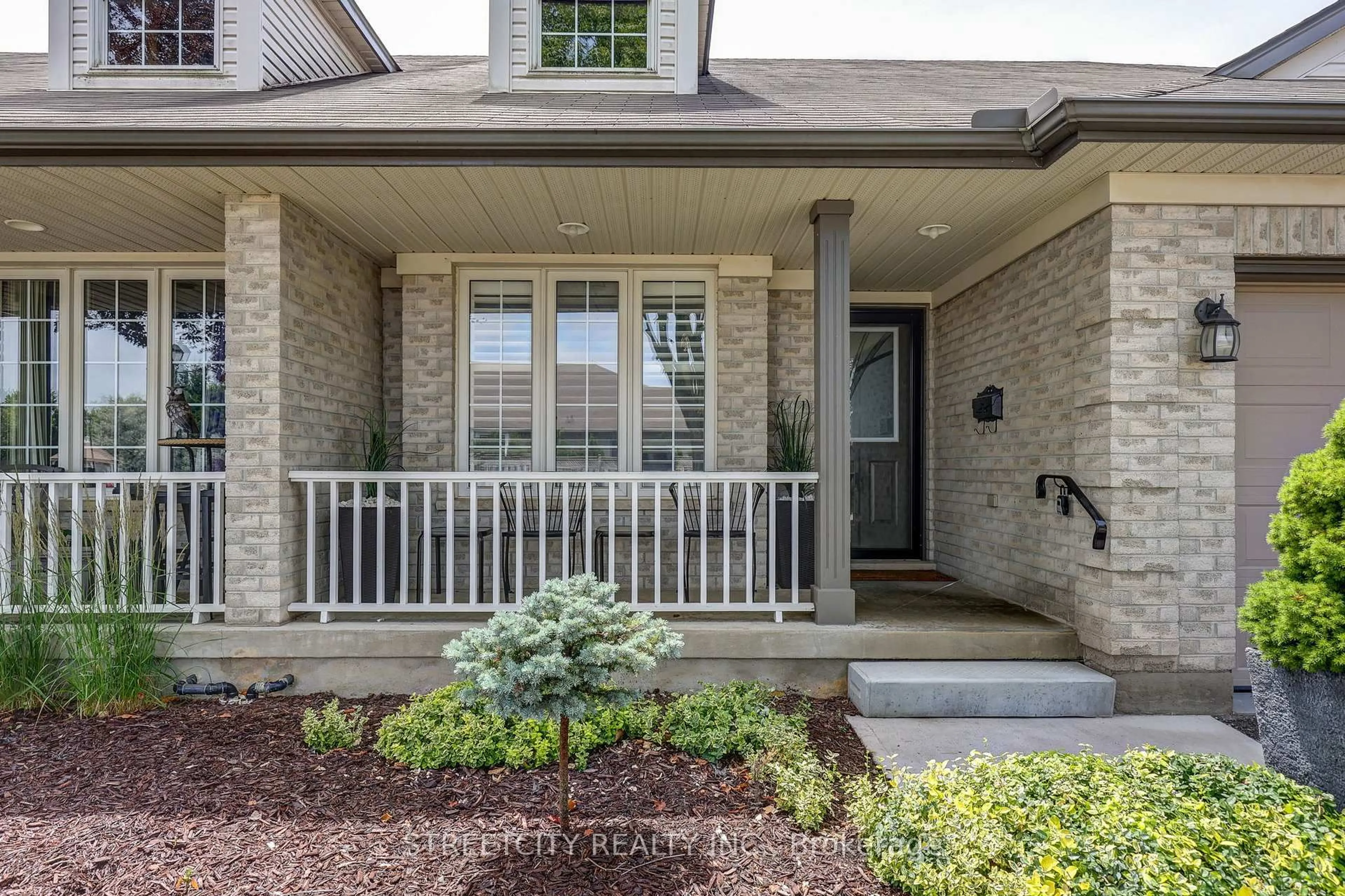 Home with brick exterior material, street for 20 Windmere Pl #6, St. Thomas Ontario N5R 6H6