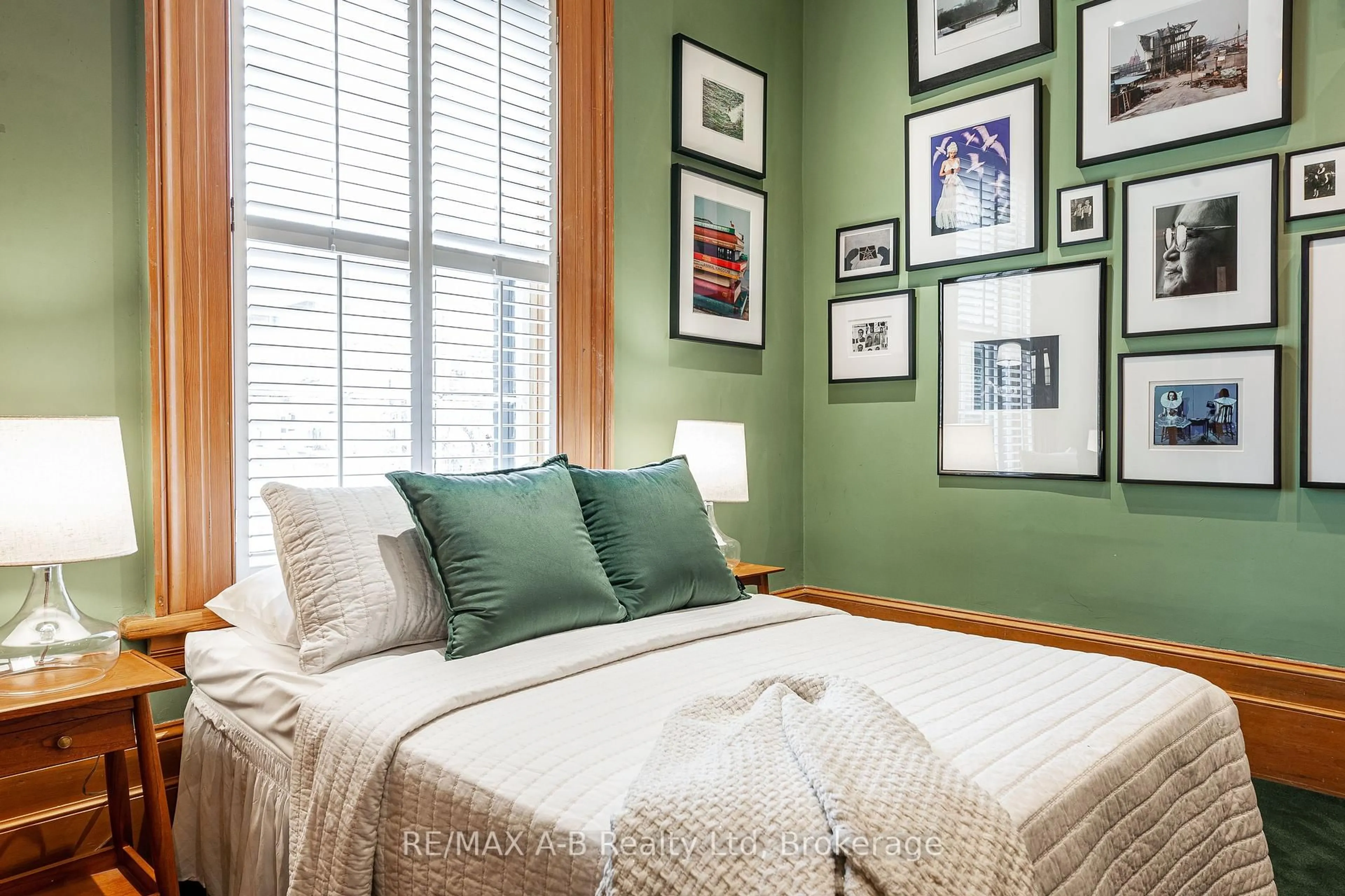 Bedroom with bed, unknown for 21 Birmingham St, Stratford Ontario N5A 2S5