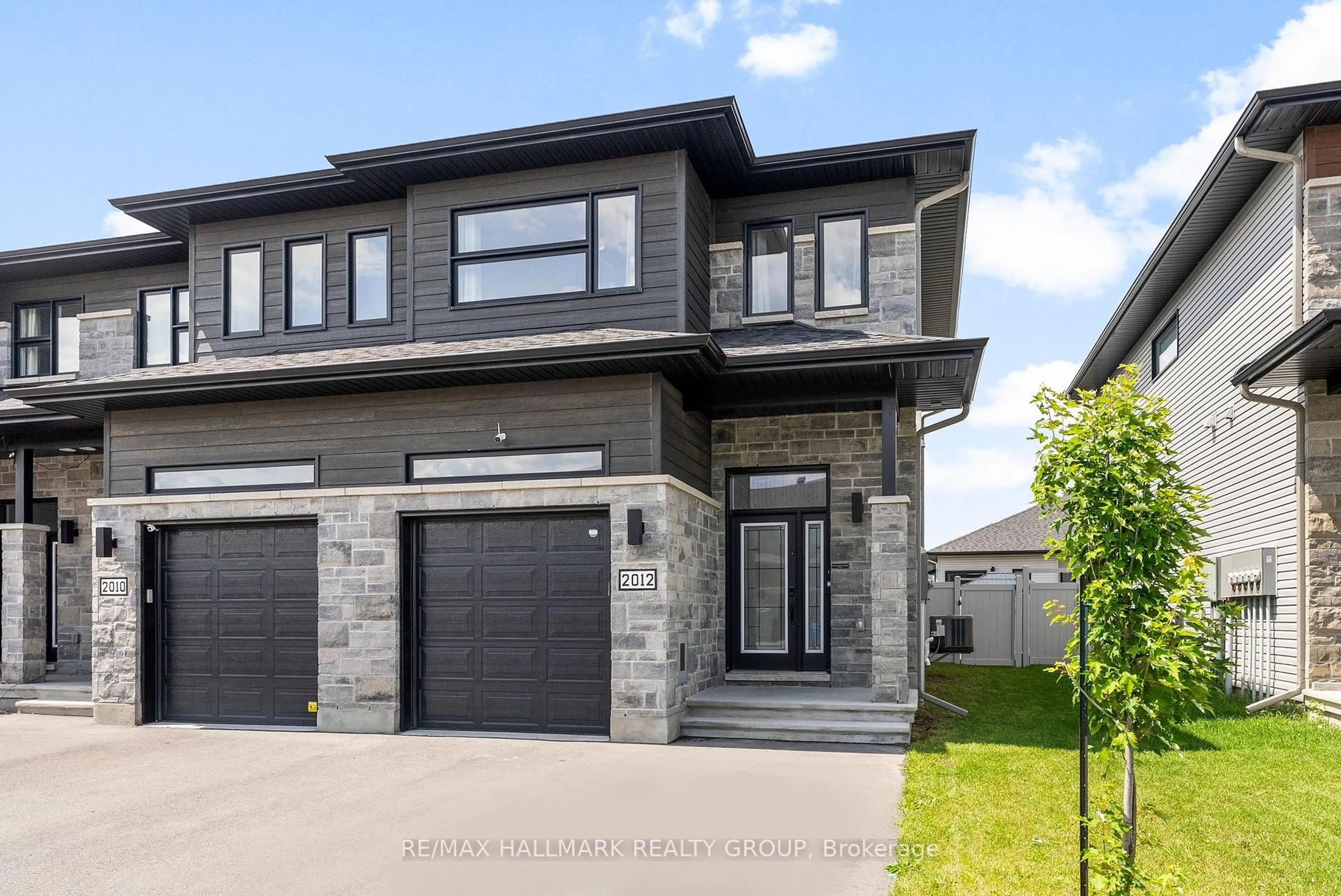 Home with brick exterior material, street for 2012 Berne St, Russell Ontario K0A 1W0