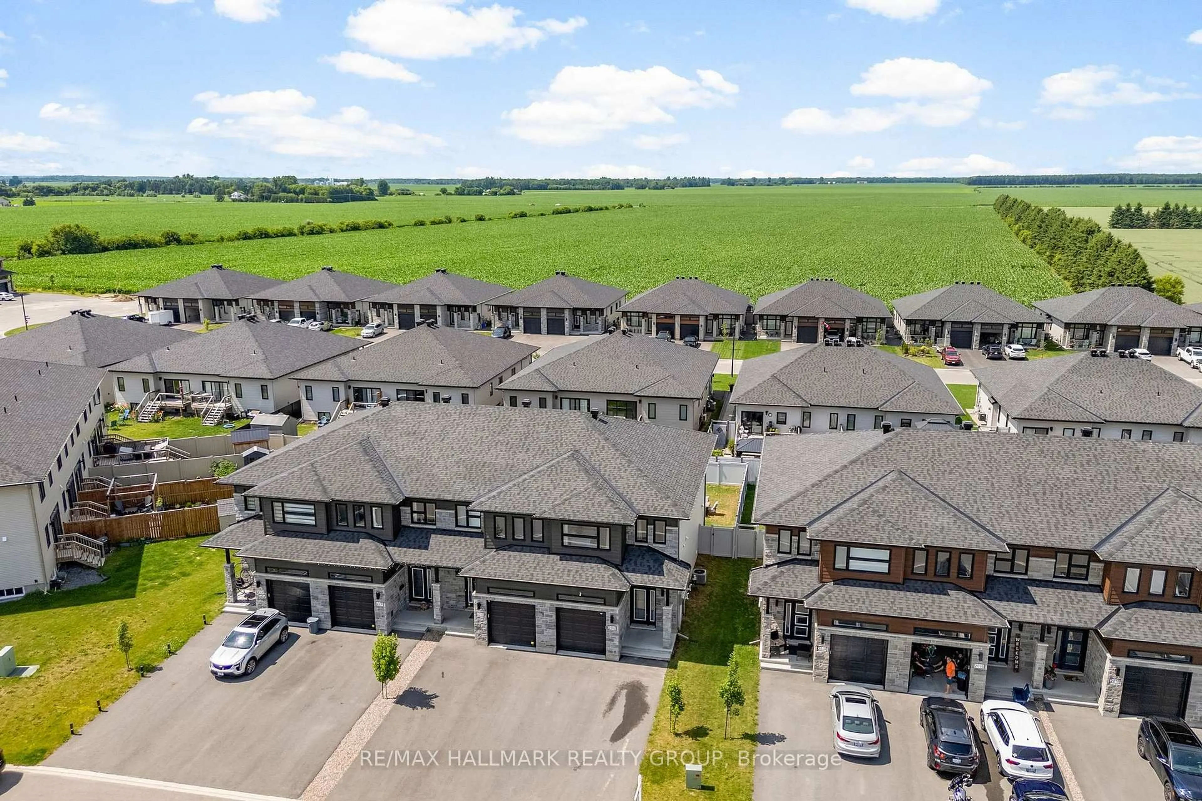 A pic from outside/outdoor area/front of a property/back of a property/a pic from drone, mountain view for 2012 Berne St, Russell Ontario K0A 1W0