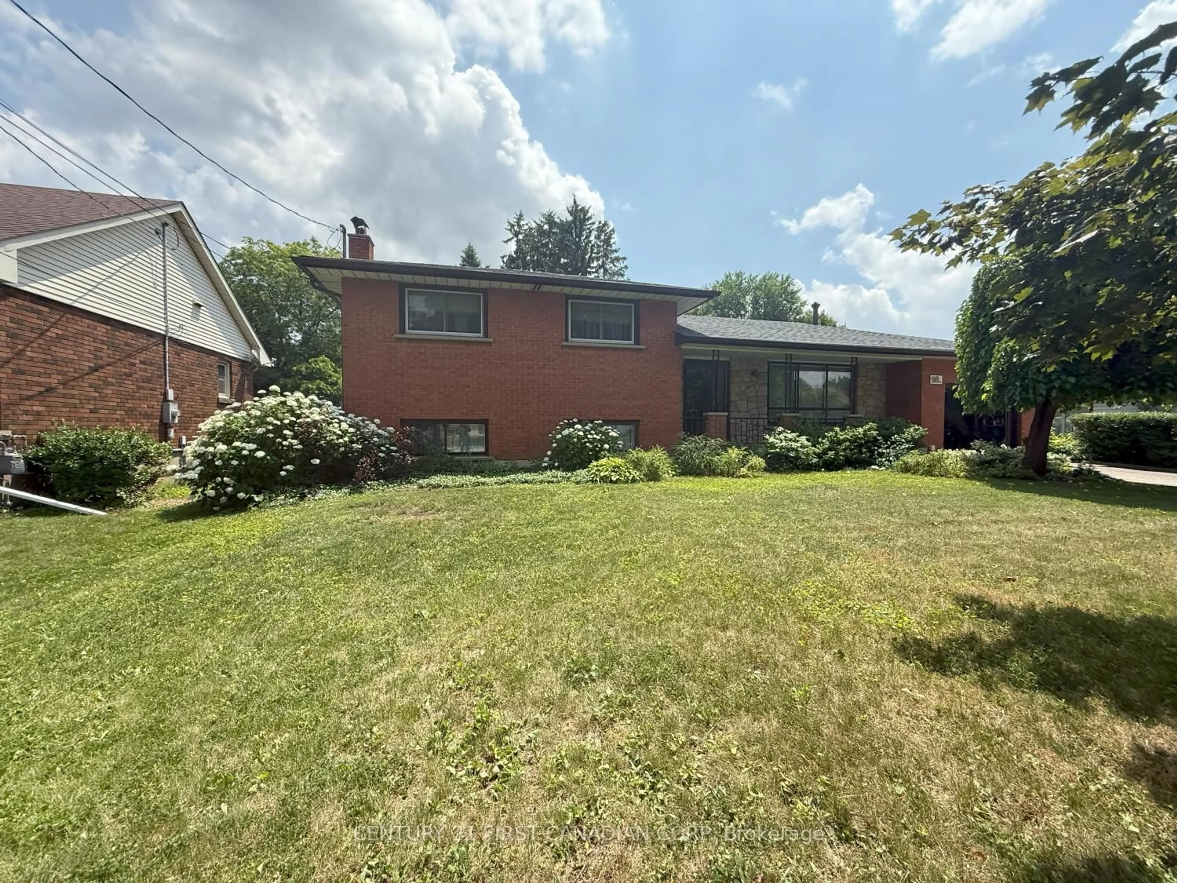 Unknown for 98A Dunsdon St, Brantford Ontario N3R 3J5