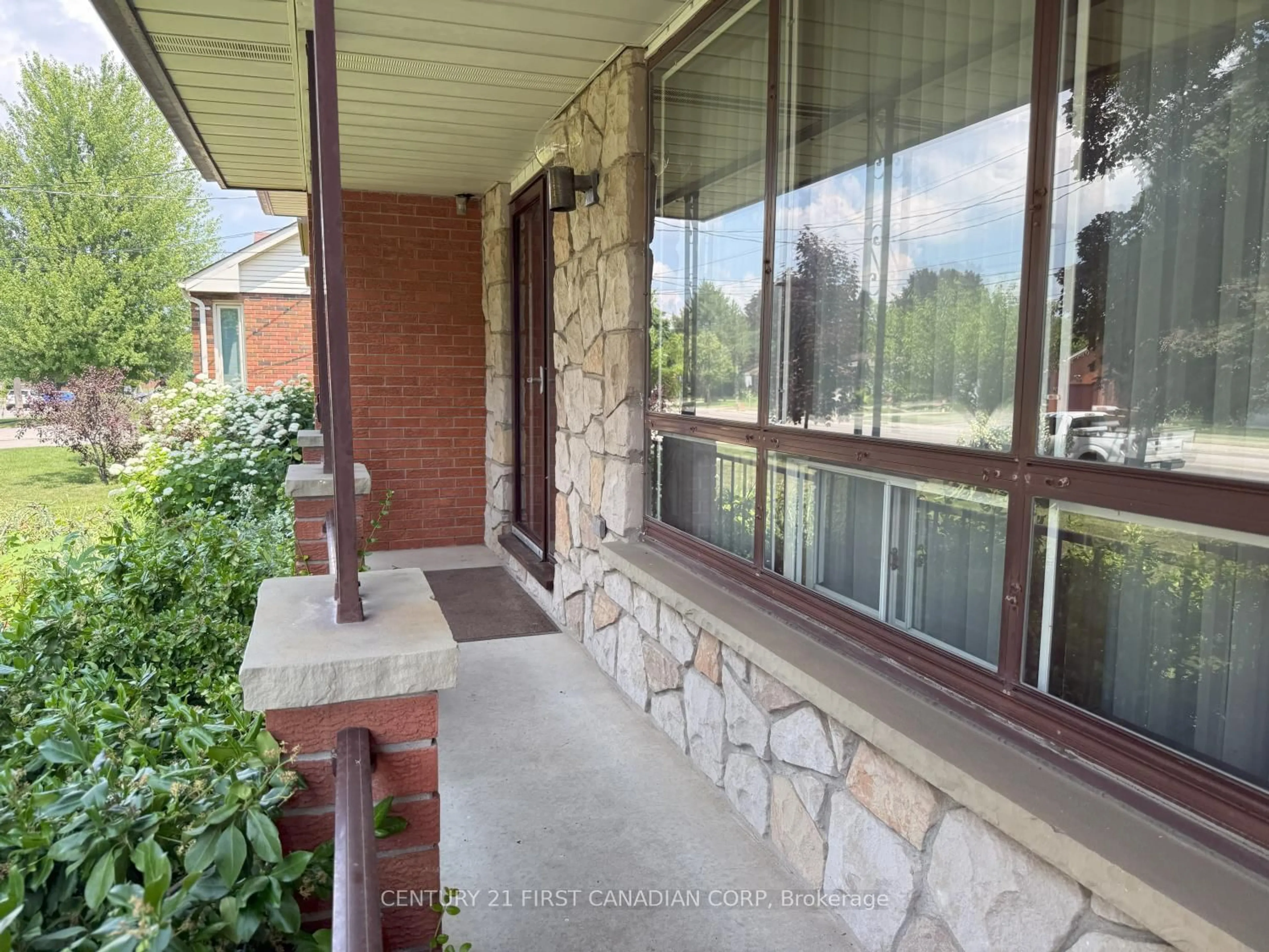 Unknown for 98A Dunsdon St, Brantford Ontario N3R 3J5