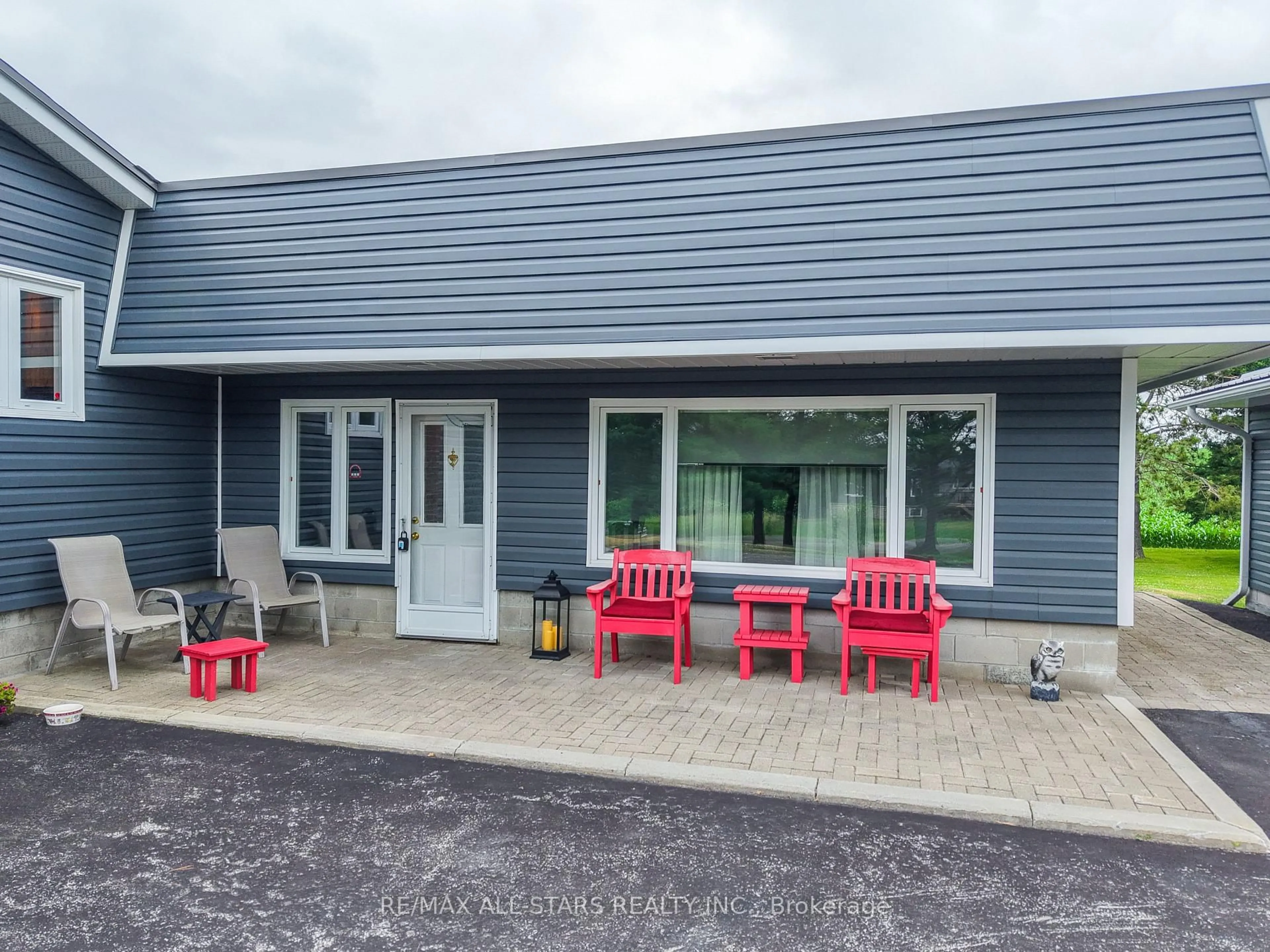 A pic from outside/outdoor area/front of a property/back of a property/a pic from drone, building for 58 Ridgewood Rd, Kawartha Lakes Ontario K9V 4R2