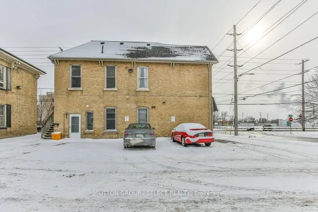 330 BURWELL St, London East 3