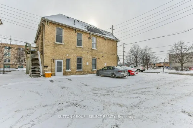 330 BURWELL St, London East 4