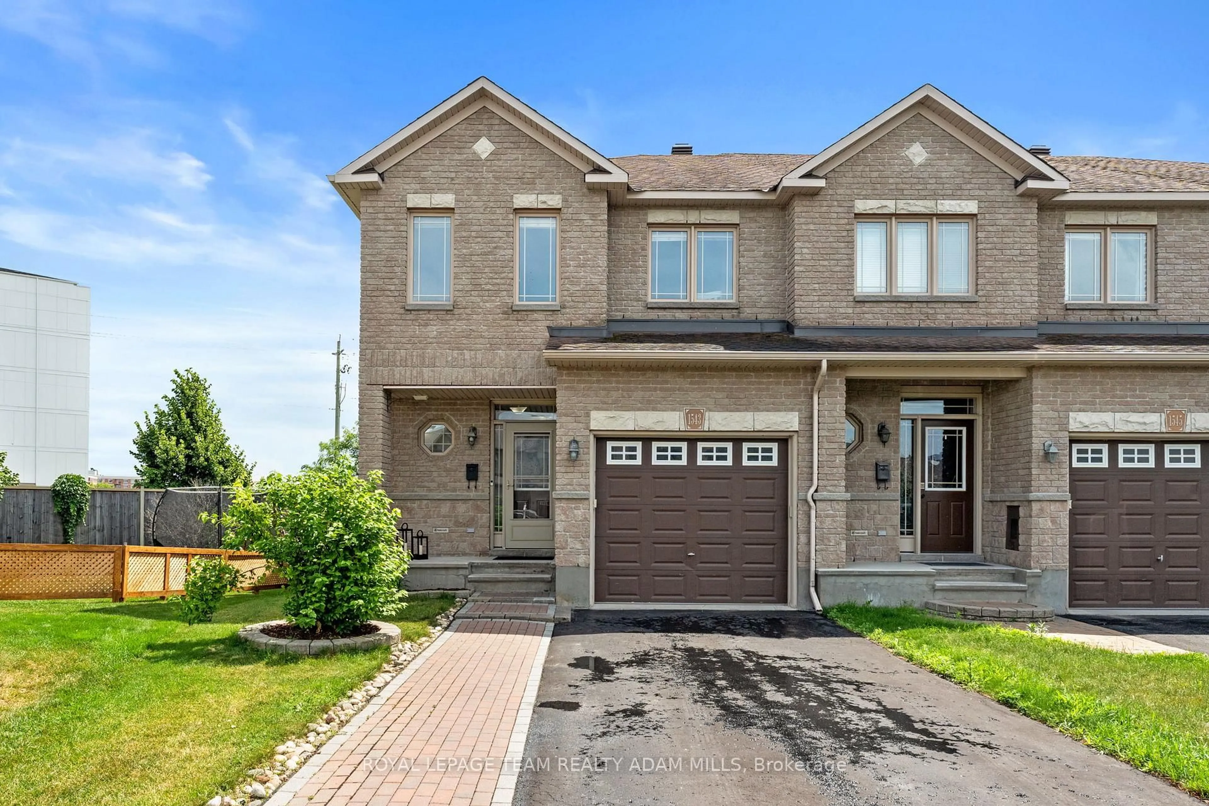 Home with brick exterior material, street for 1543 Carronbridge Circ, Ottawa Ontario K2M 0G8