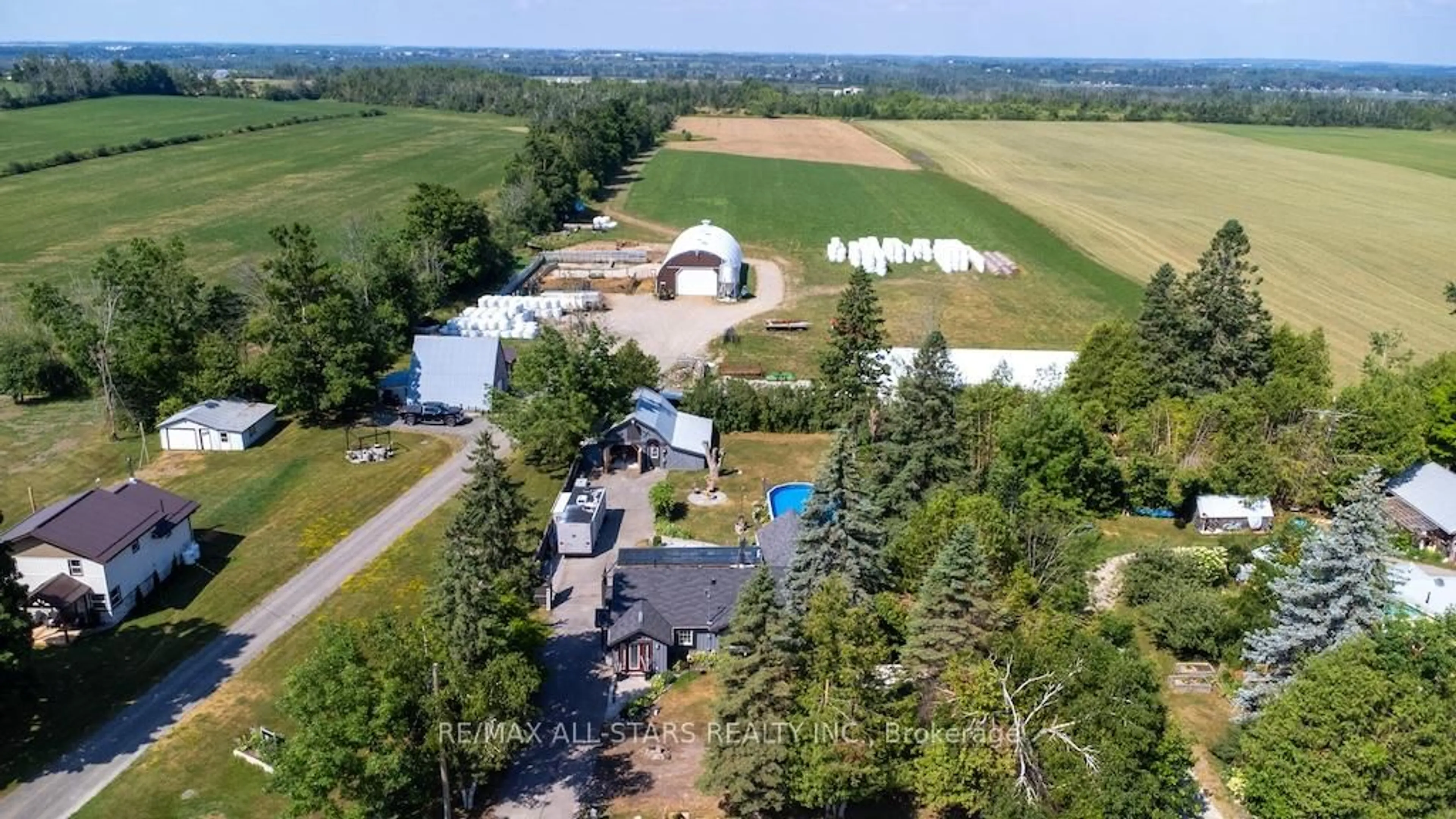 A pic from outside/outdoor area/front of a property/back of a property/a pic from drone, unknown for 805 HIGHWAY 36 Highway, Kawartha Lakes Ontario K9V 4R6