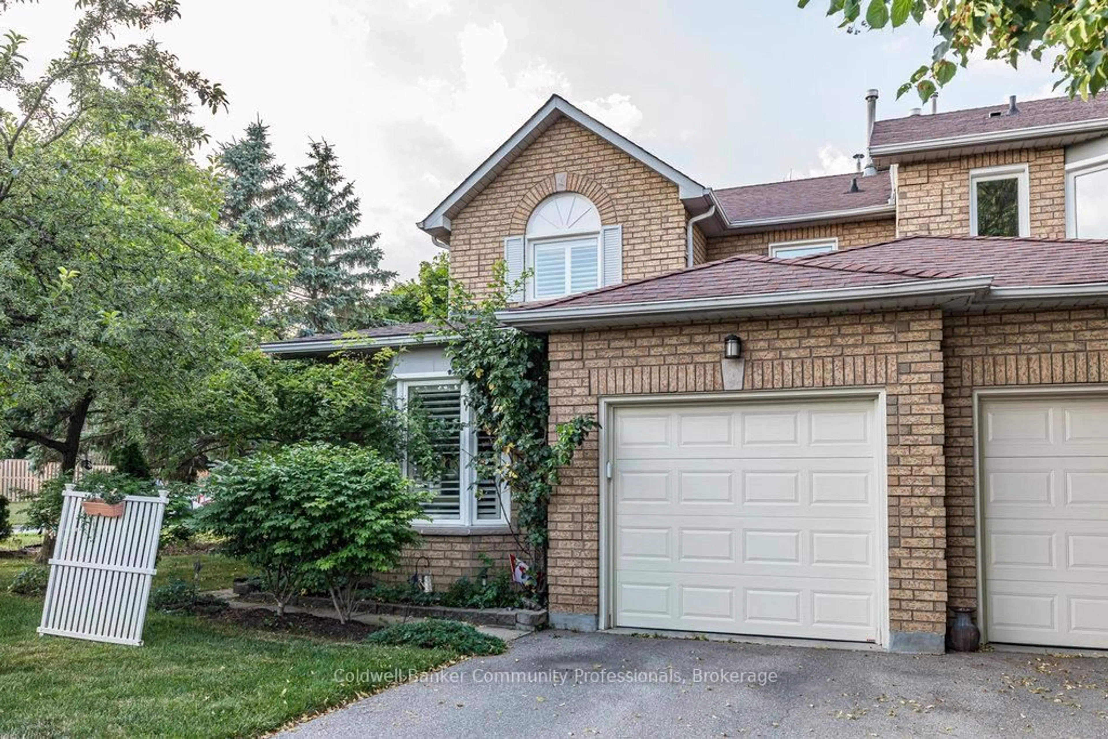 Home with brick exterior material, street for 11 Pirie Dr #1, Hamilton Ontario L9H 6Z6
