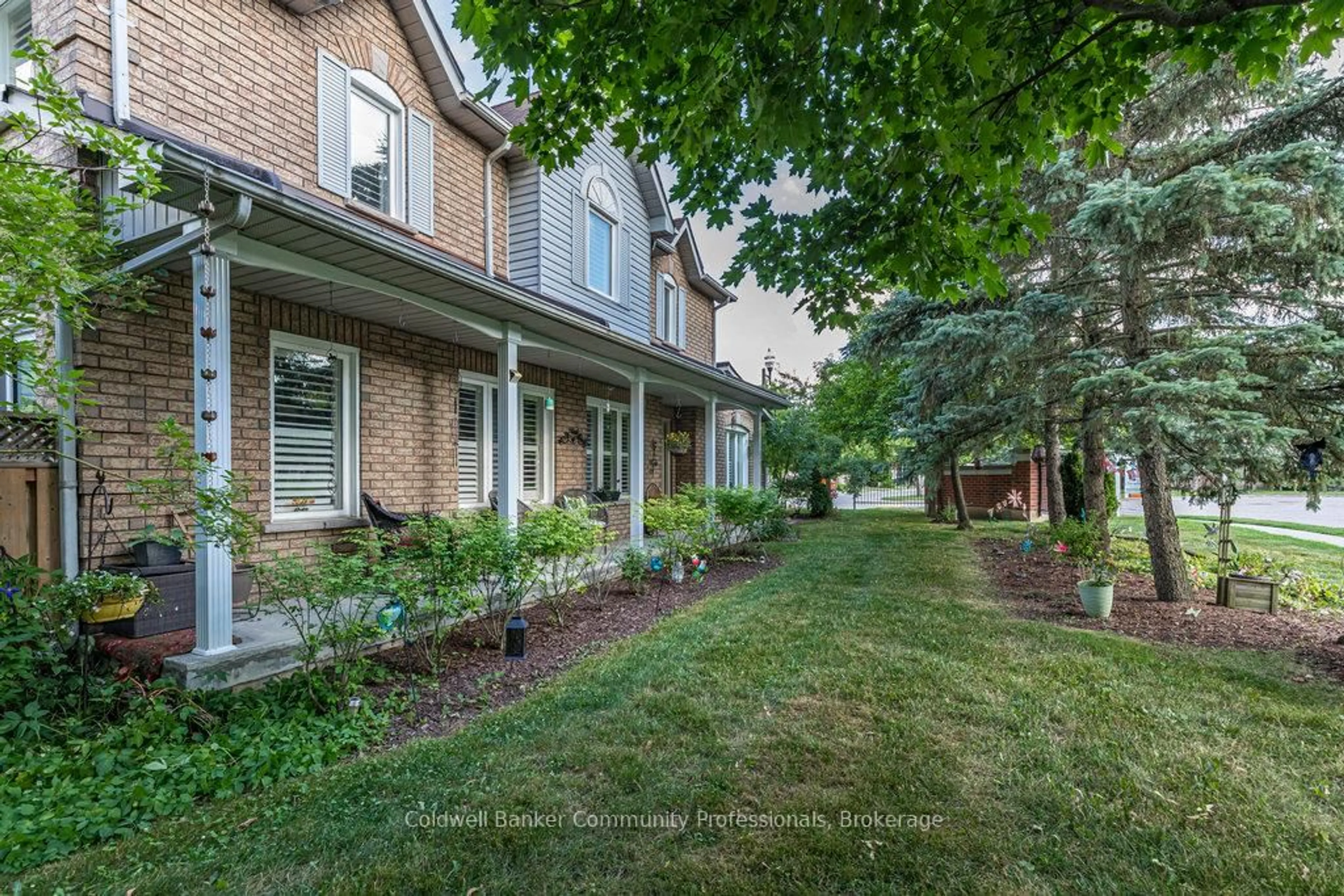 Patio, street for 11 Pirie Dr #1, Hamilton Ontario L9H 6Z6