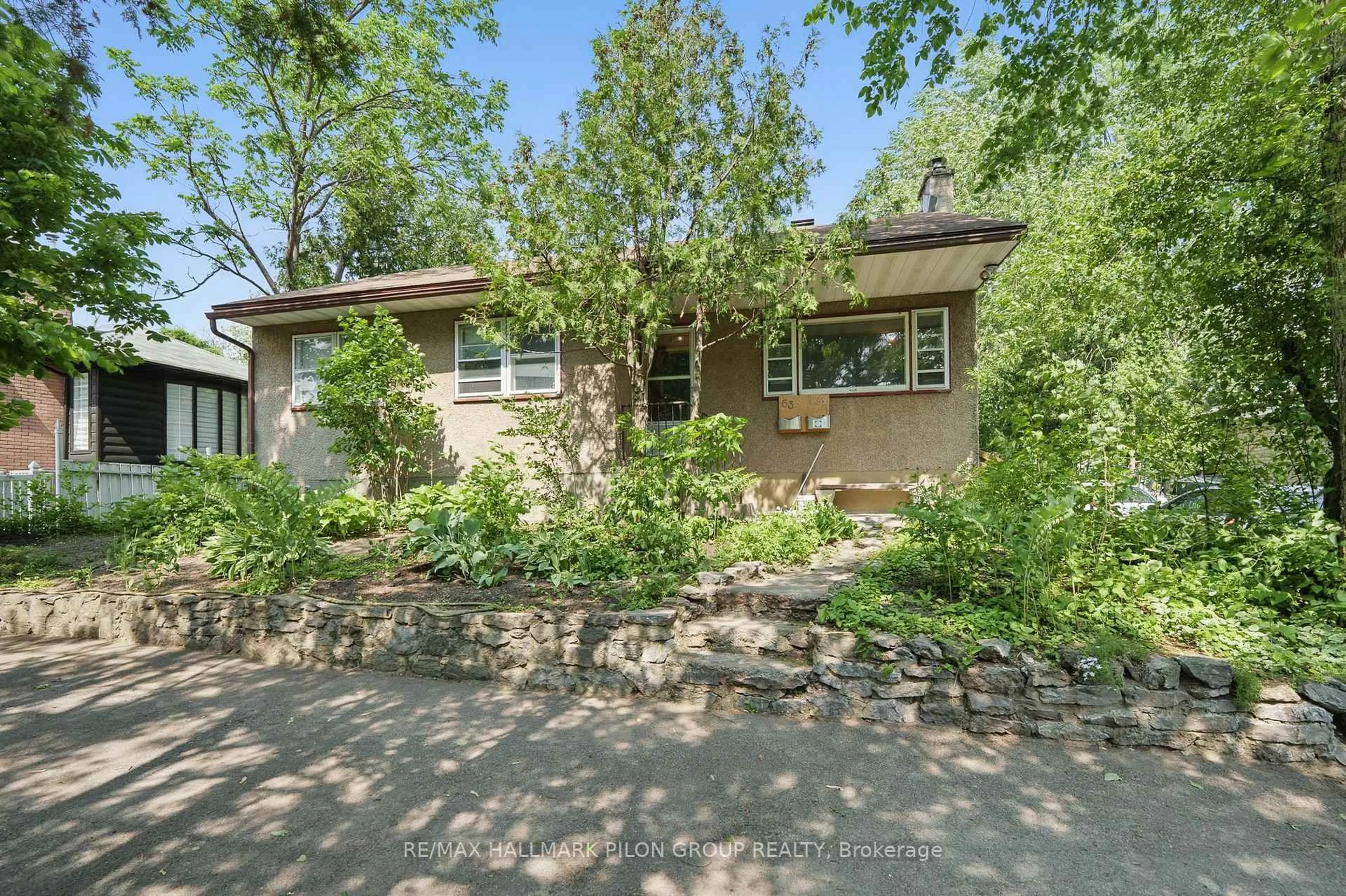 Unknown for 63 Crownhill St, Ottawa Ontario K1J 7K7