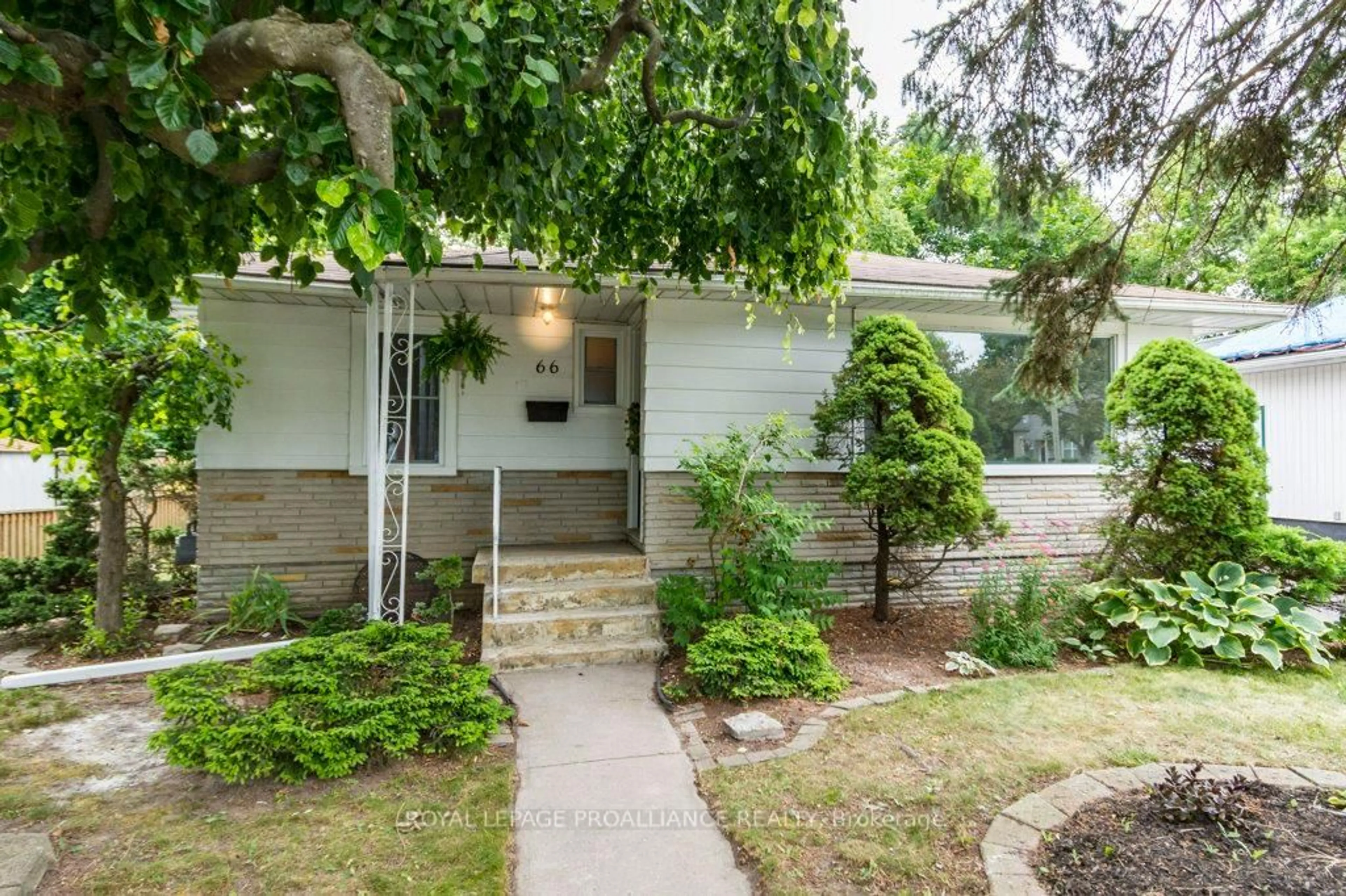 Home with vinyl exterior material, street for 66 Kerr Cres, Quinte West Ontario K8V 2W4