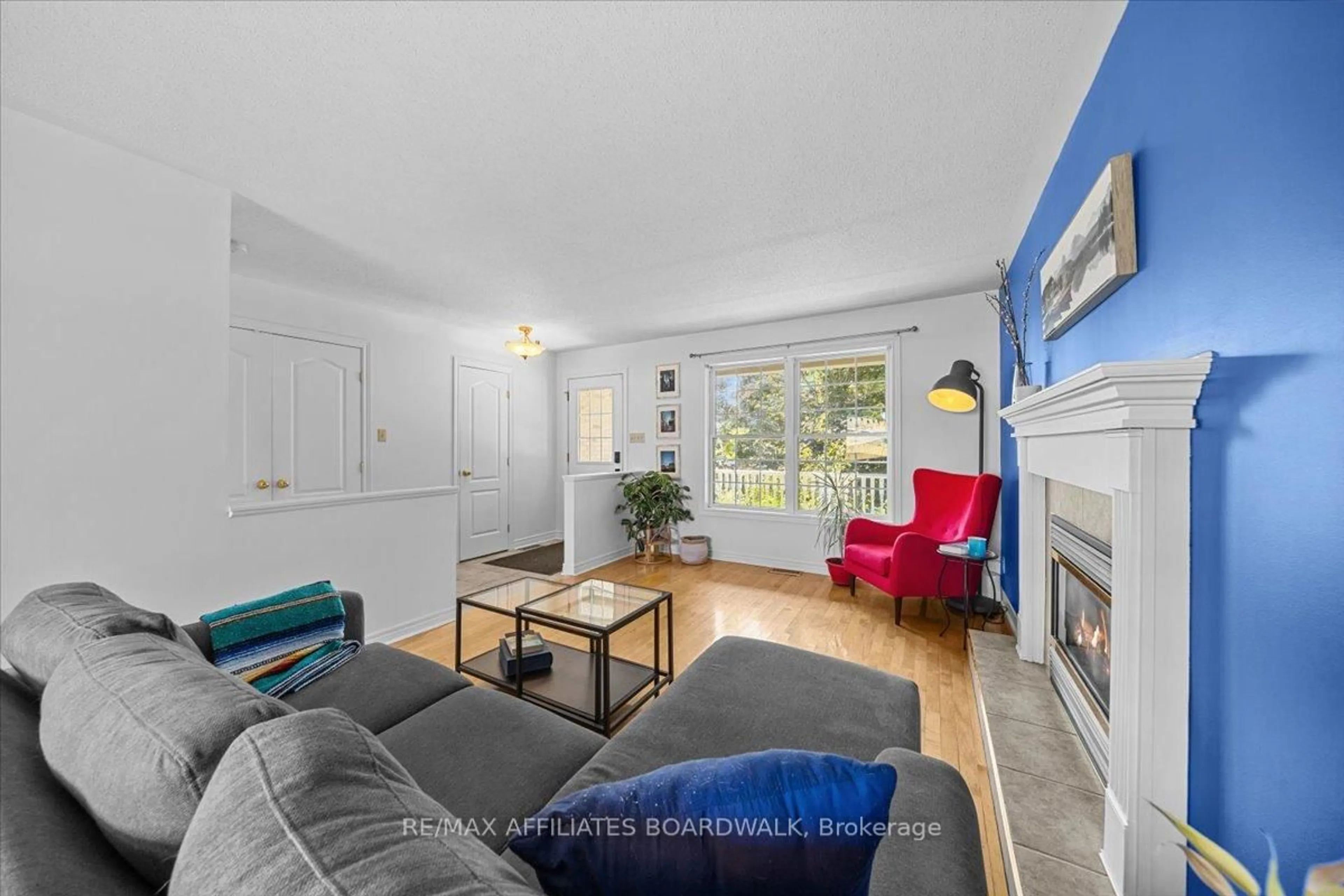 Living room with furniture, unknown for 130 Edward St, Almonte Ontario K0A 1A0