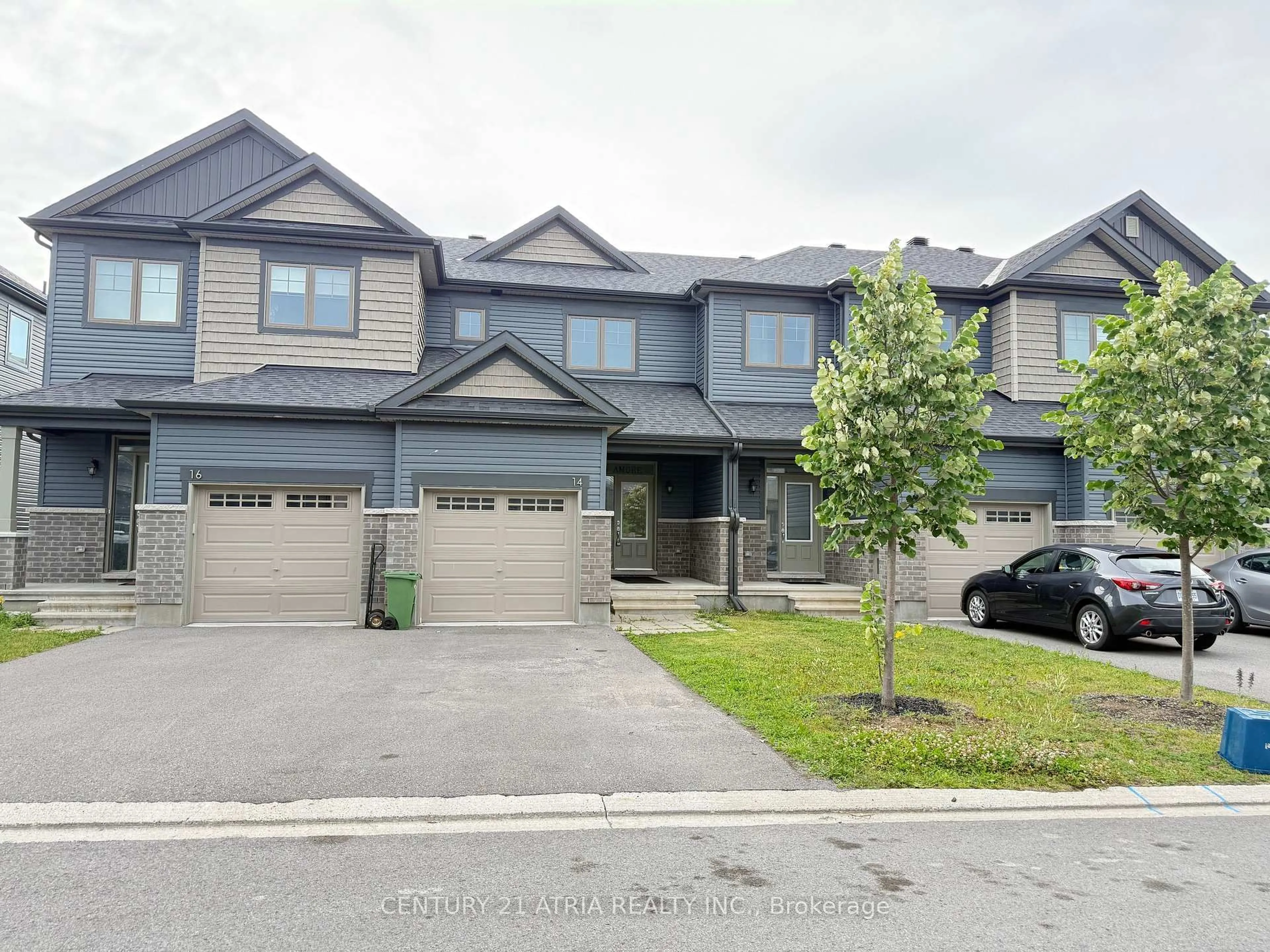 A pic from outside/outdoor area/front of a property/back of a property/a pic from drone, street for 14 Rookie Cres, Ottawa Ontario K2V 0R9